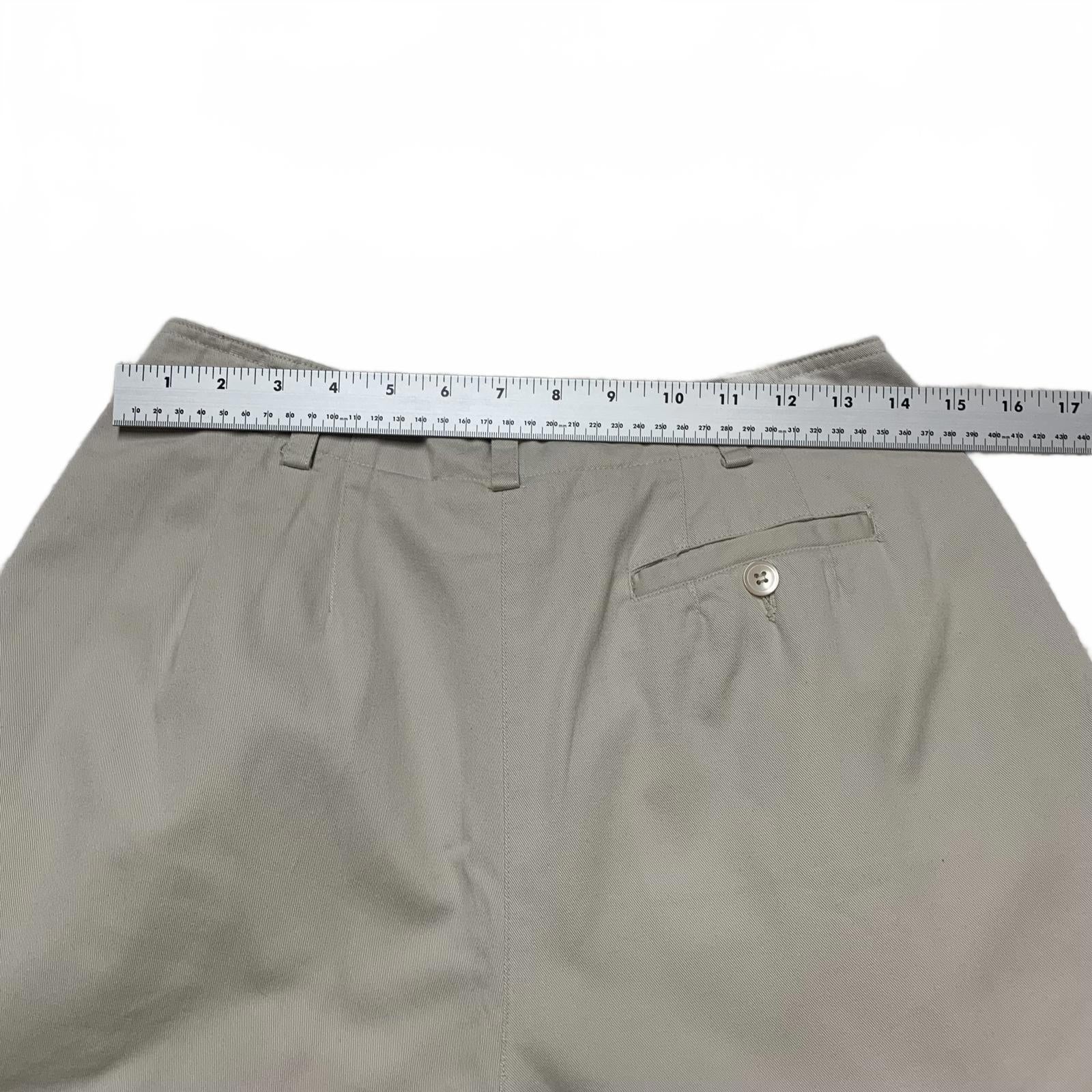 Pantalones cortos plisados ​​de algodón color caqui de Liz Claiborne Liz Sport para mujer, talla 8