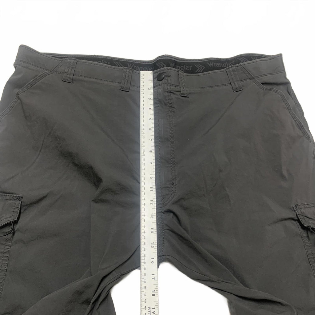 Pantalones cortos cargo grises Wrangler para hombre, talla 48, talla 49