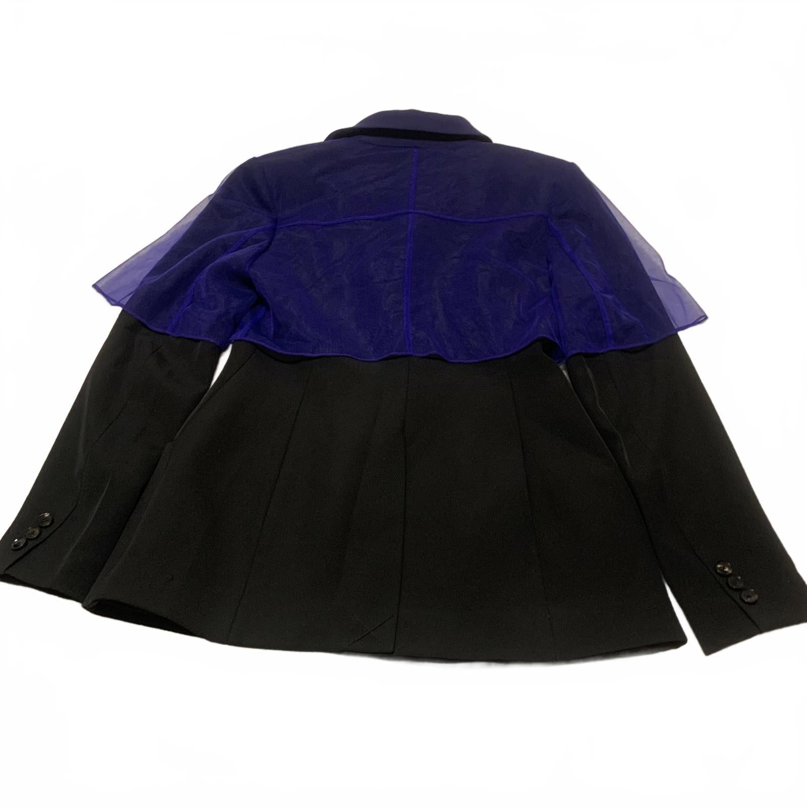 Blazer negro Fengyi Tan para mujer, talla mediana, con superposición azul transparente