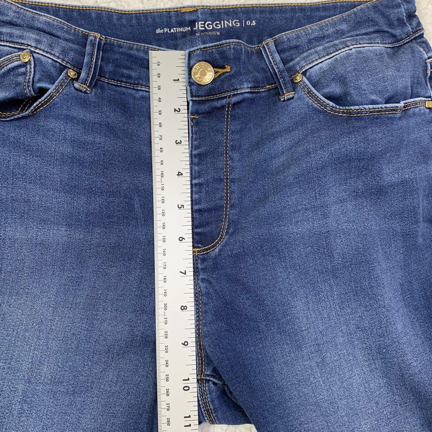 Chicos The Platinum Women's 0.5 (6) Jegging jeans