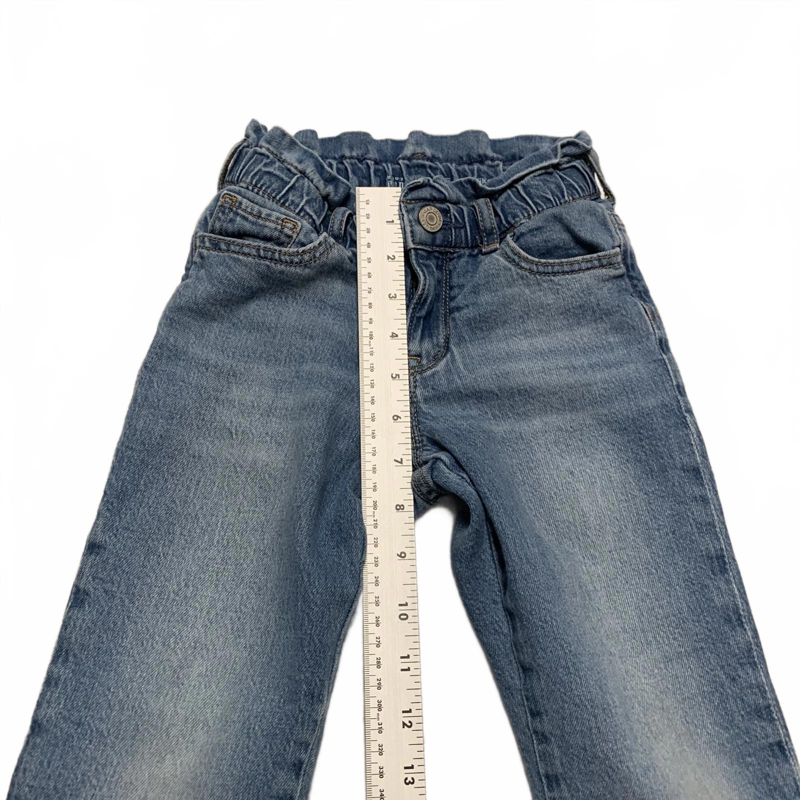 Vaqueros Gap Kids 'Just Like Mom' talla 5 para niñas, ancho 18 x largo 17 cm (talla real)