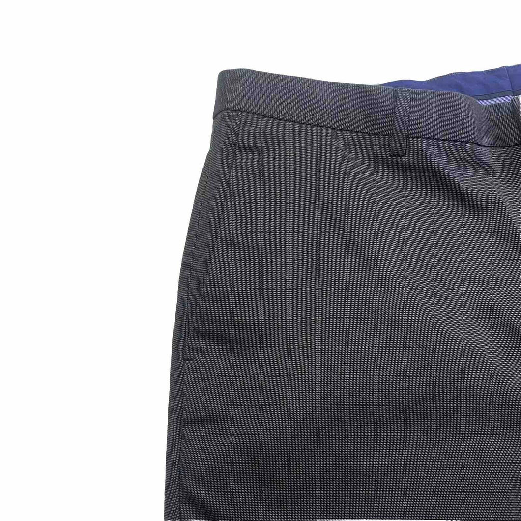 Pantalón Banana Republic de algodón gris carbón talla 34/30 sin planchado