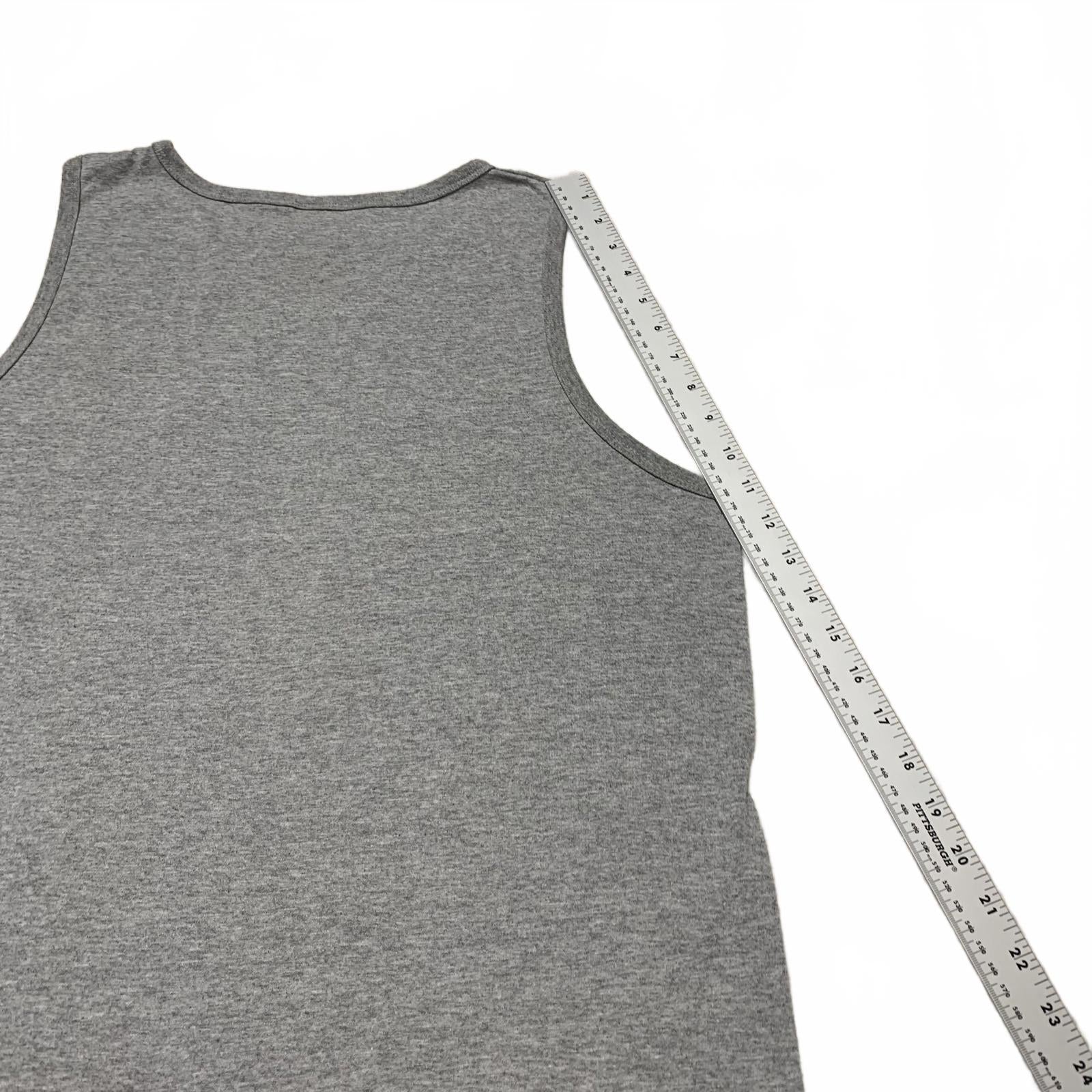 Camiseta sin mangas con gráfico Brooklyn gris, talla grande, para hombre de American Rag