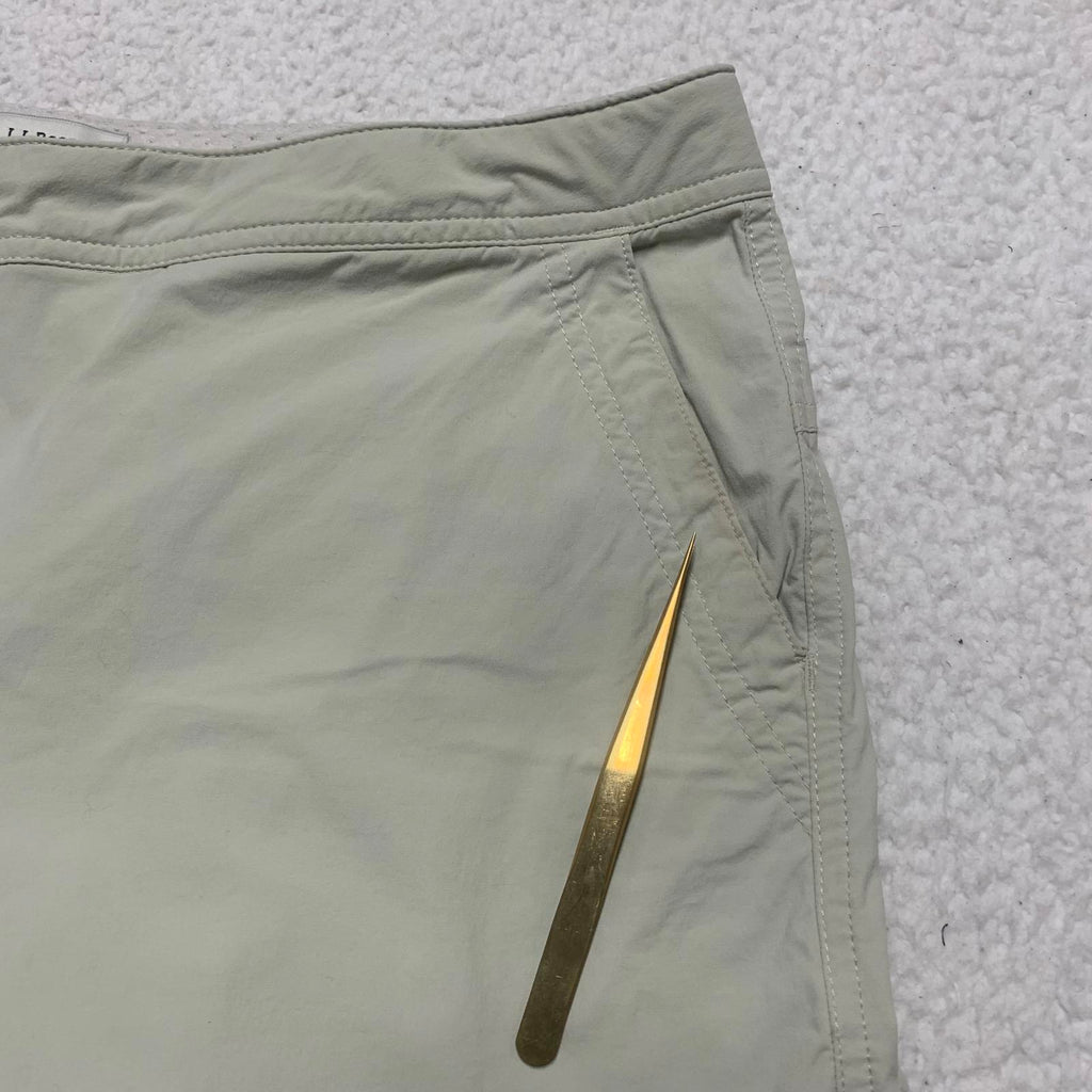 Pantalones capri cargo beige LL Bean para mujer, talla 12R, para actividades al aire libre, ancho 34 x largo 22,5 cm