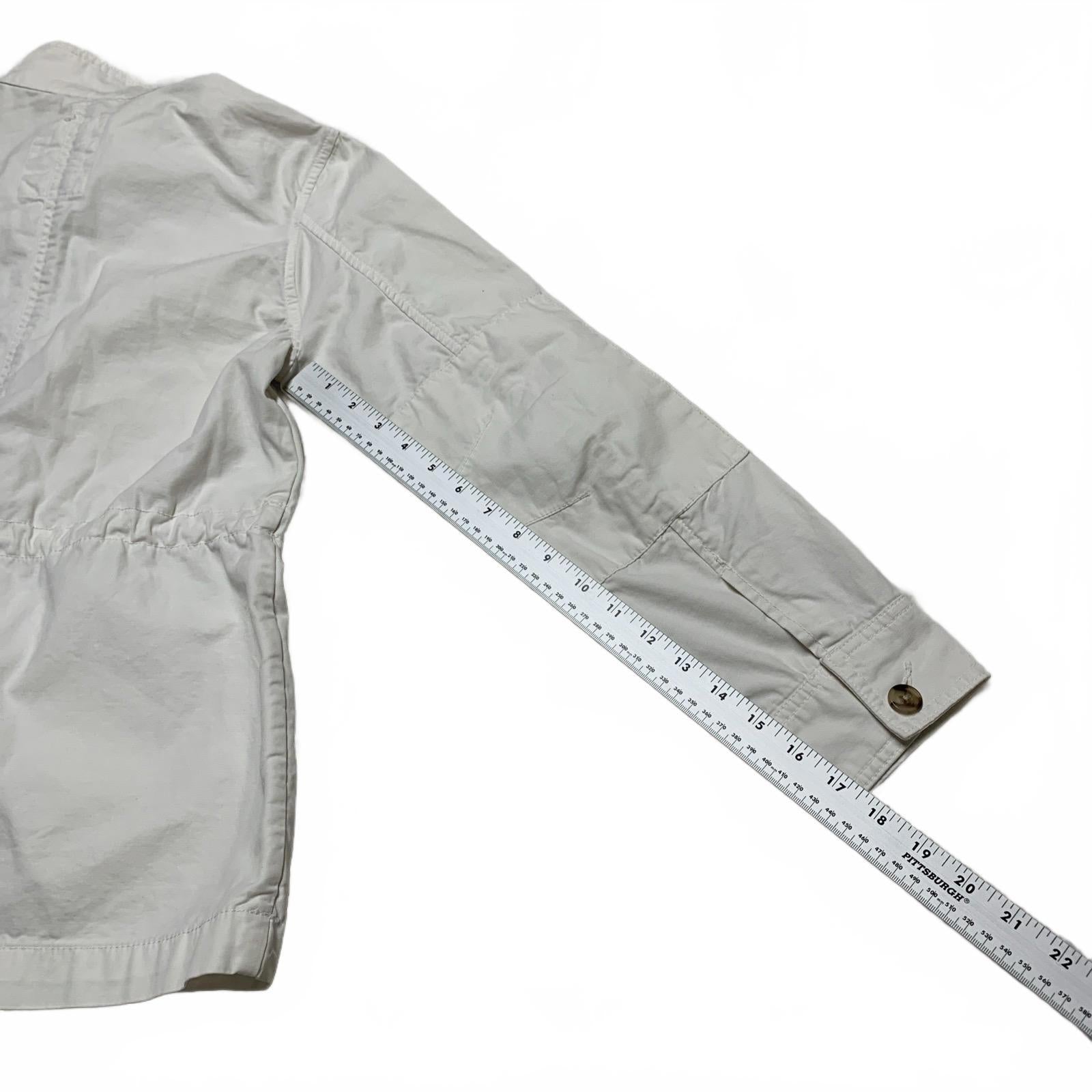 Chaqueta utilitaria ligera de algodón color blanco roto para mujer de GAP, talla mediana