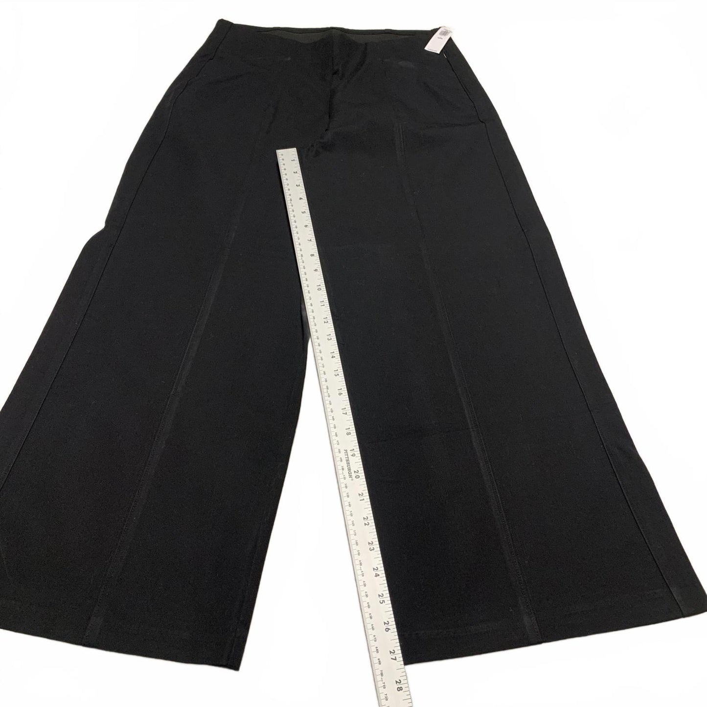 Old Navy Women's Petite L Black Pixie Wide Leg Comfort Waistband 31.5 x 27.5