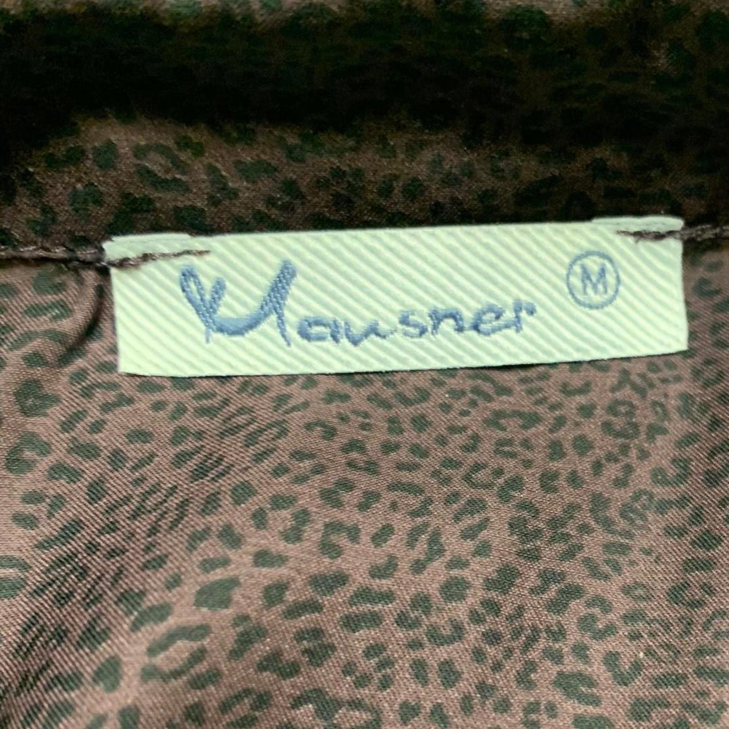Vintage Mausner Women's Size Medium Long Sleeve Button-Up Blouse Leopard Print
