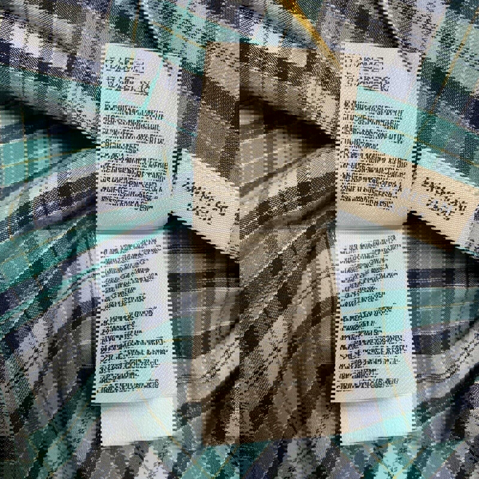 Camisa abotonada azul verdoso de manga larga a cuadros para mujer de American Eagle, talla grande