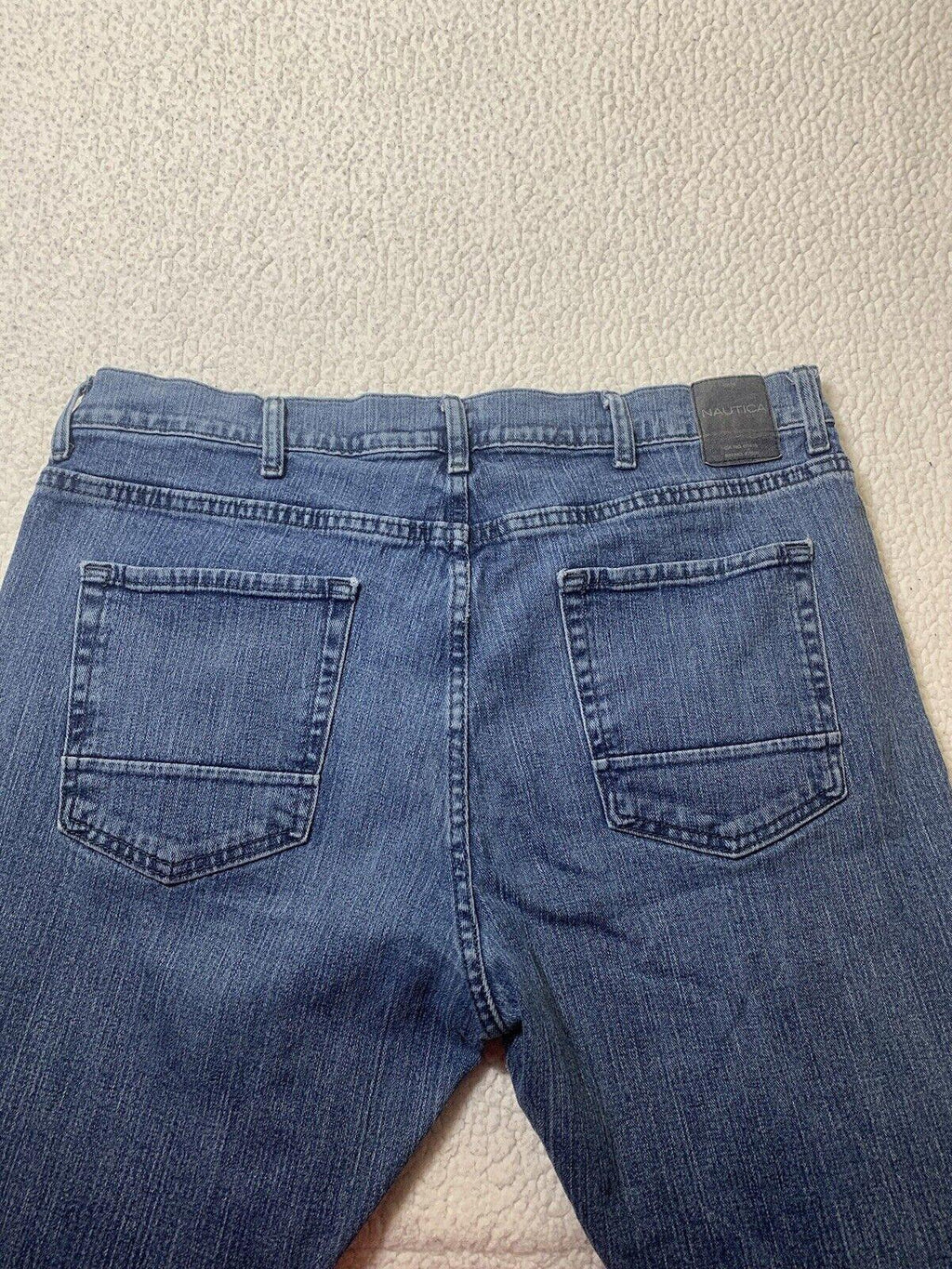 Nautica Jeans para hombre, talla W38 32L, corte relajado, azul elástico