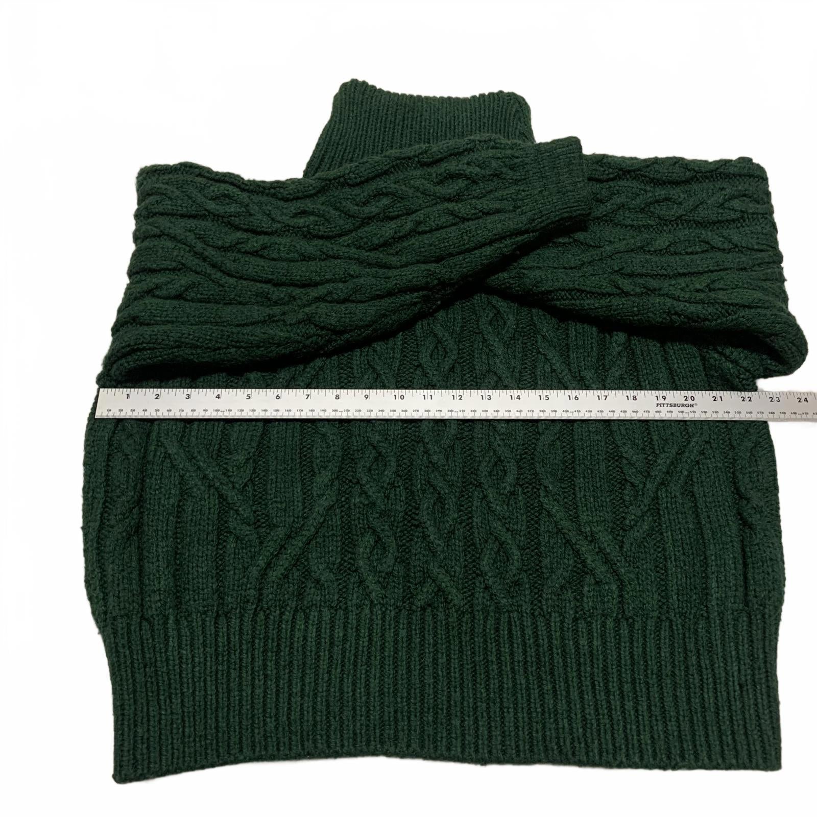 Suéter de cuello alto de punto trenzado verde oscuro con hombros descubiertos para mujer de Zara, talla pequeña