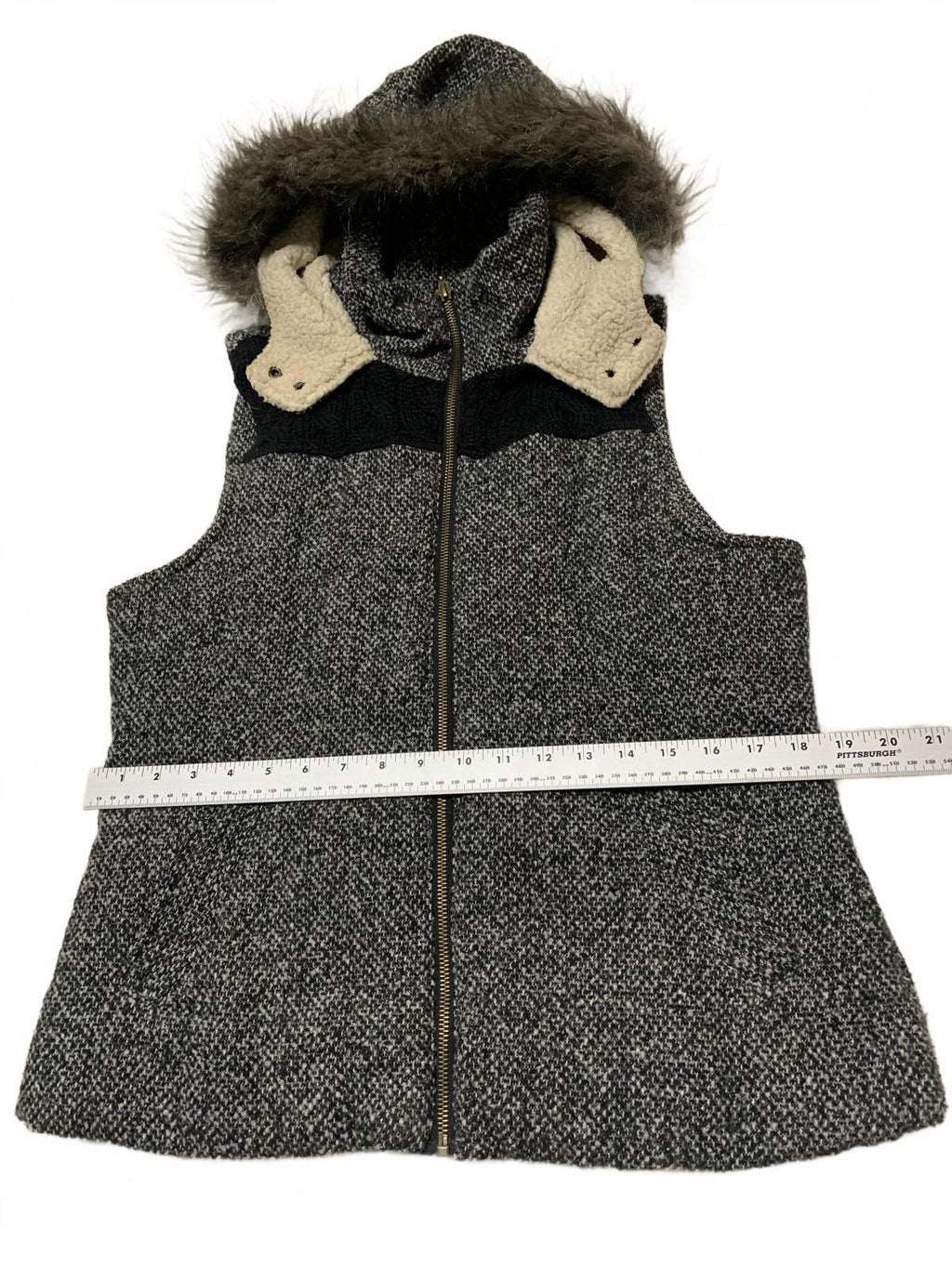 Chaleco de piel sintética Y2K Supply Co. para mujer, talla L, negro moteado, con capucha y cremallera