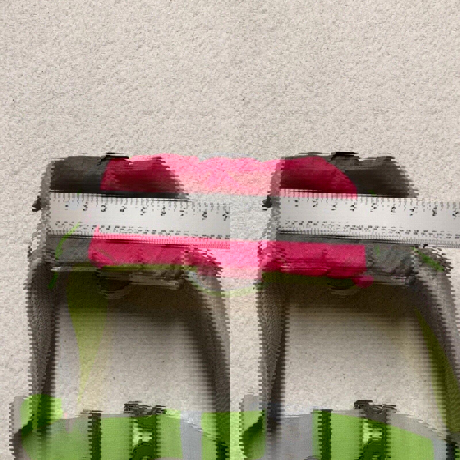 Riñonera SEEU gris, rosa y verde, bandolera, para senderismo y senderismo