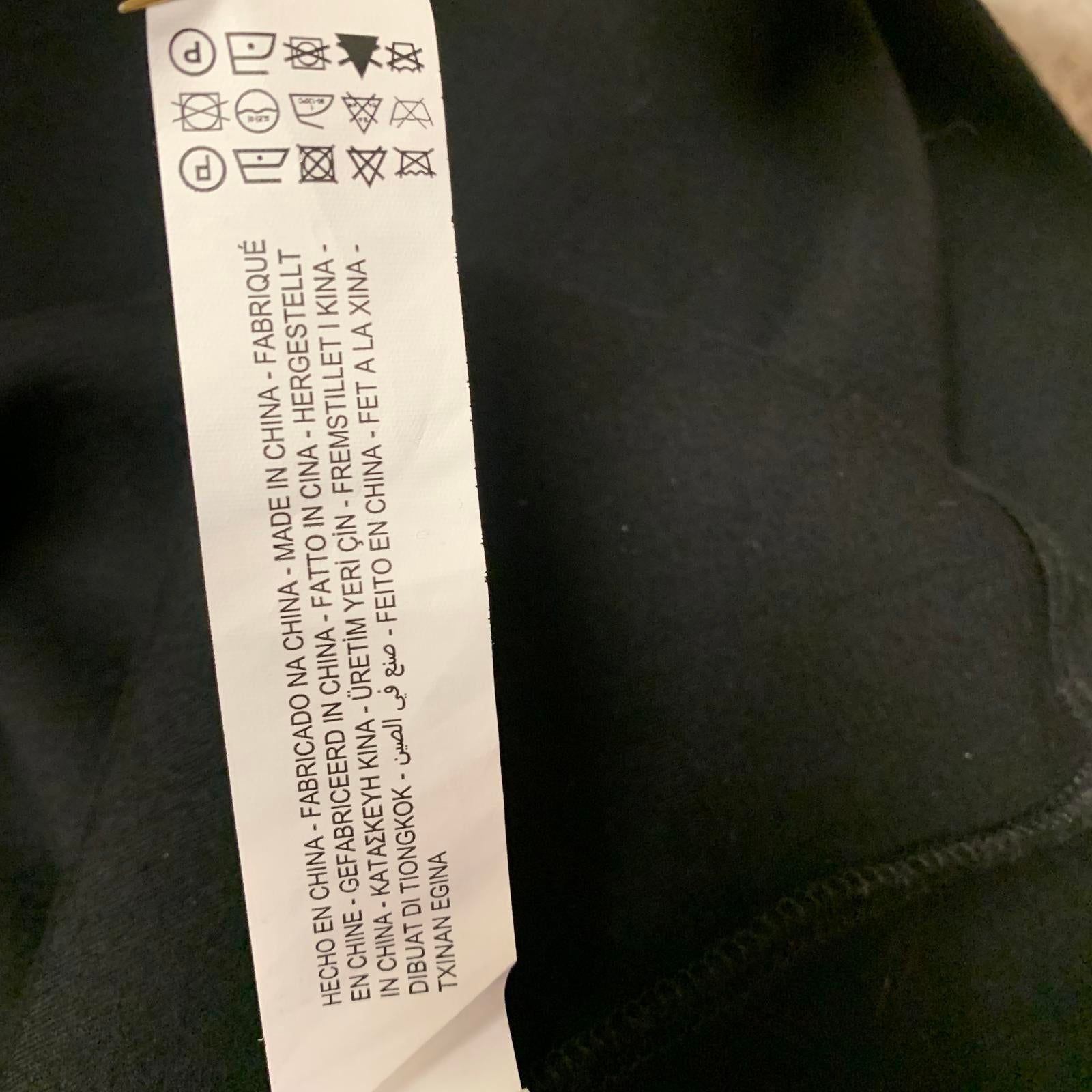 Sudadera corta negra extragrande para mujer de Zara