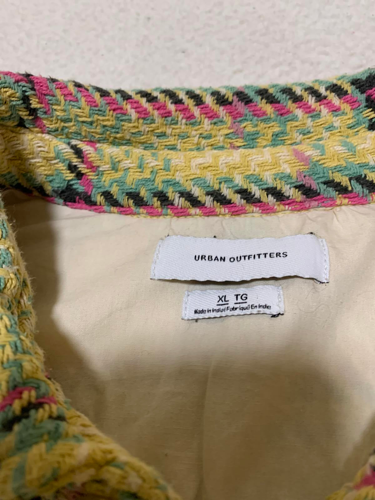 Chaqueta de cuadros tejidos con botones para mujer de Urban Outfitters, talla XL, estilo bohemio-chic, India