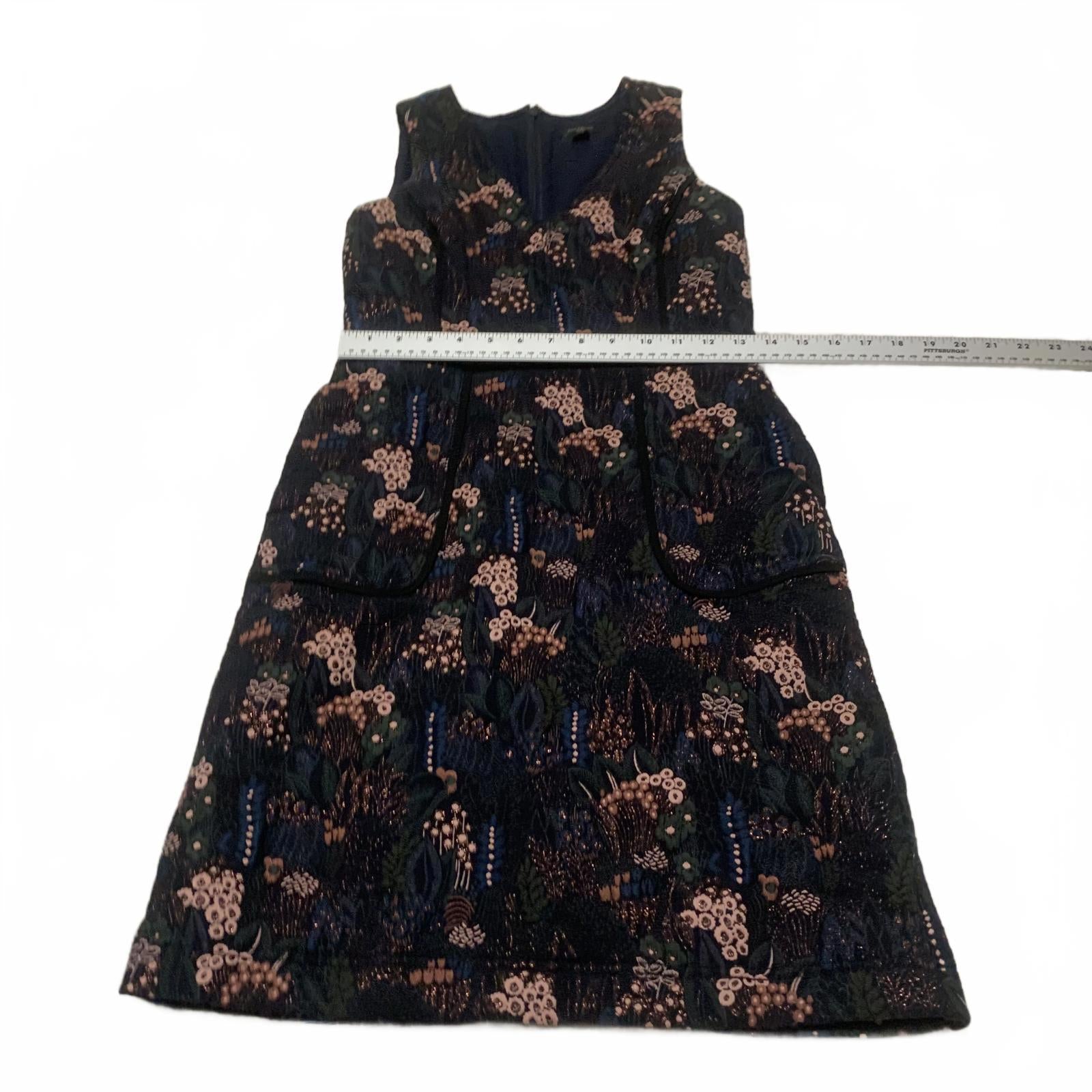Vestido mini sin mangas con estampado floral negro de Ann Taylor Petite para mujer, talla 0P