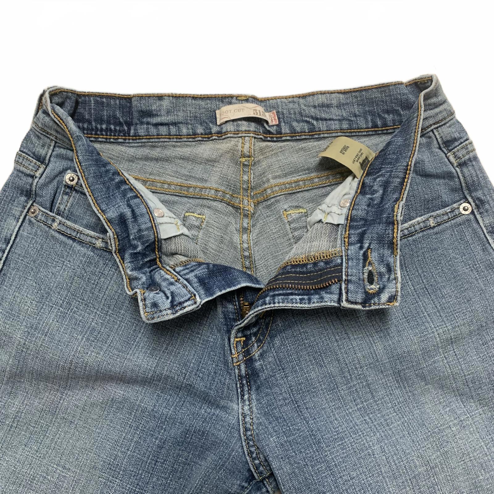 Jeans Levi's 515 Boot Cut para mujer, talla 6 L, corte de dobladillo, 25 pulgadas, azul, ancho 28 x 25 pulgadas (tamaño real)