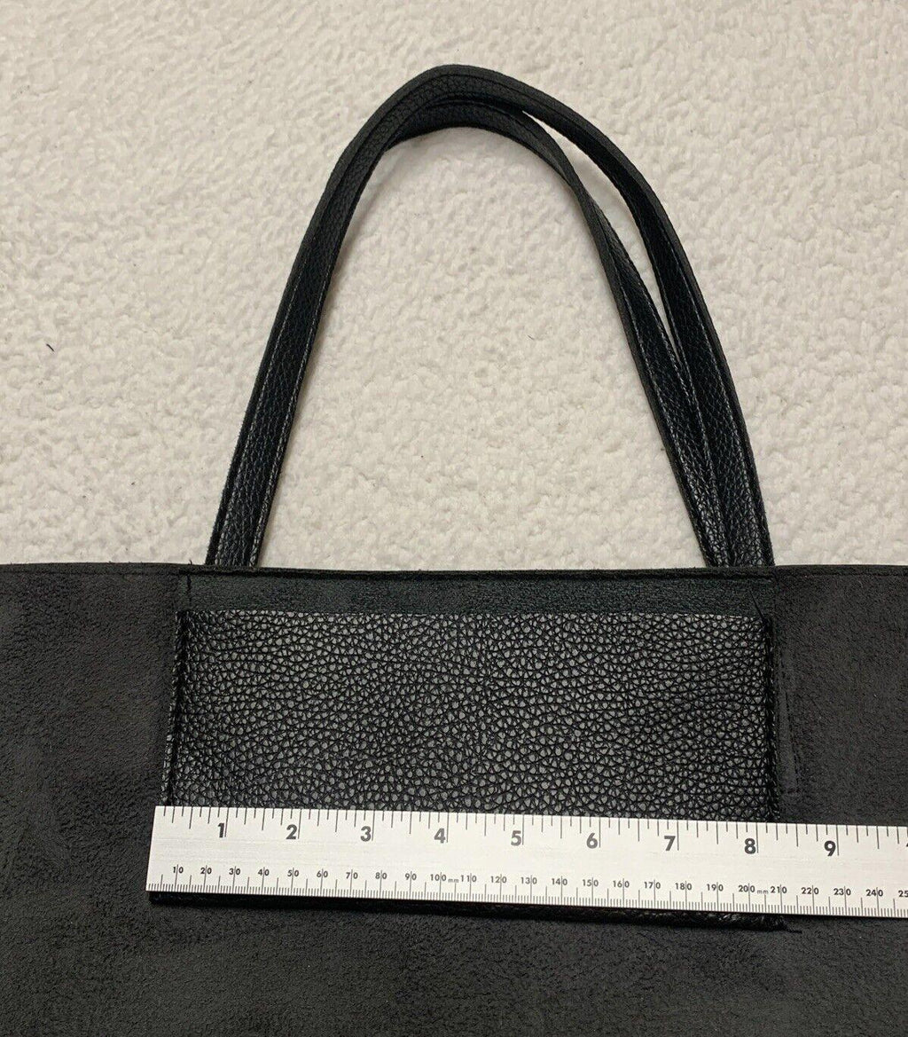 Bolso tote de piel vegana suave con diseño granulado de rayas grises y negras para mujer de Vince Camuto