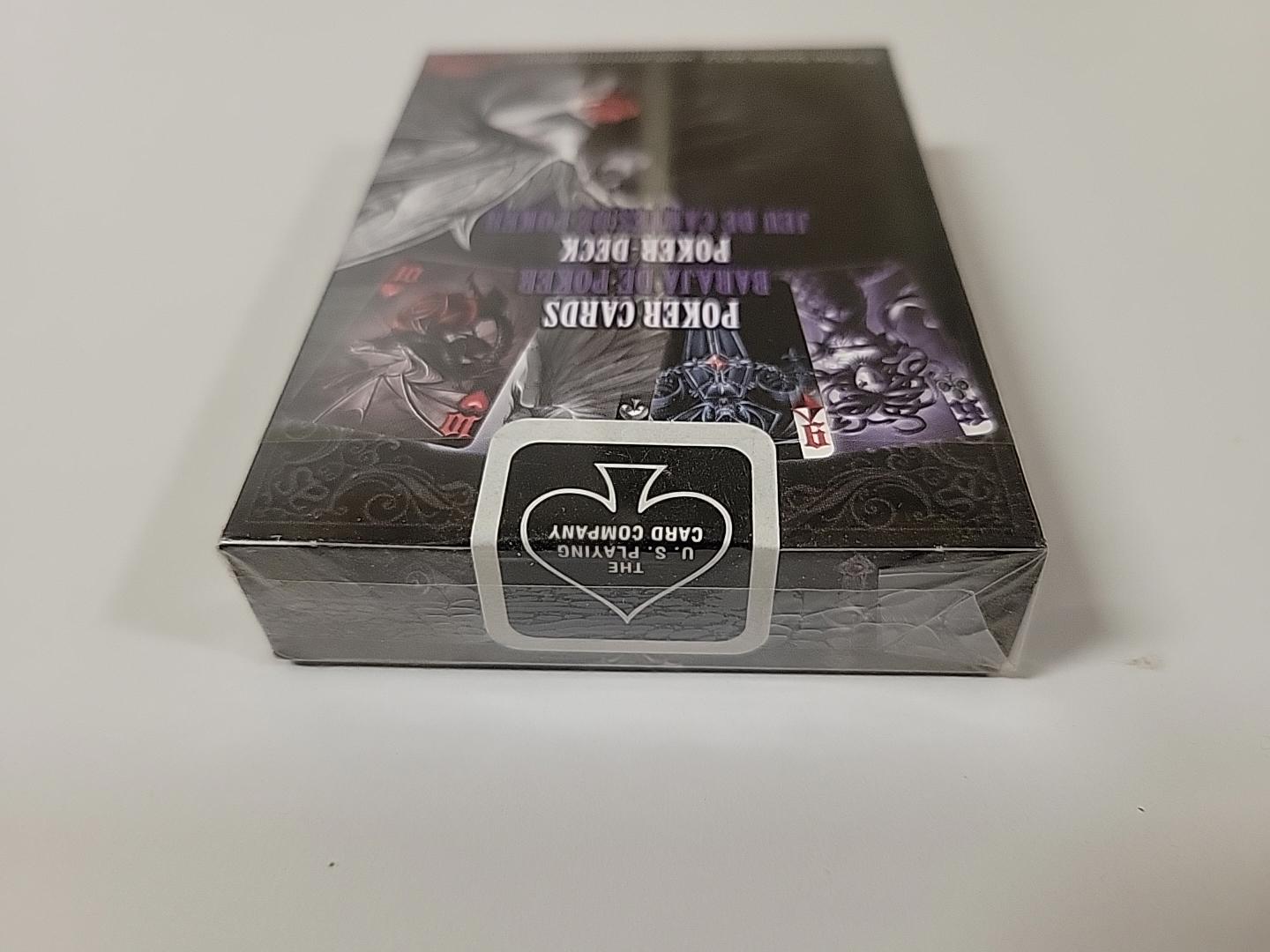Baraja Bicycle Dark Hearts Edición limitada de Anne Stokes