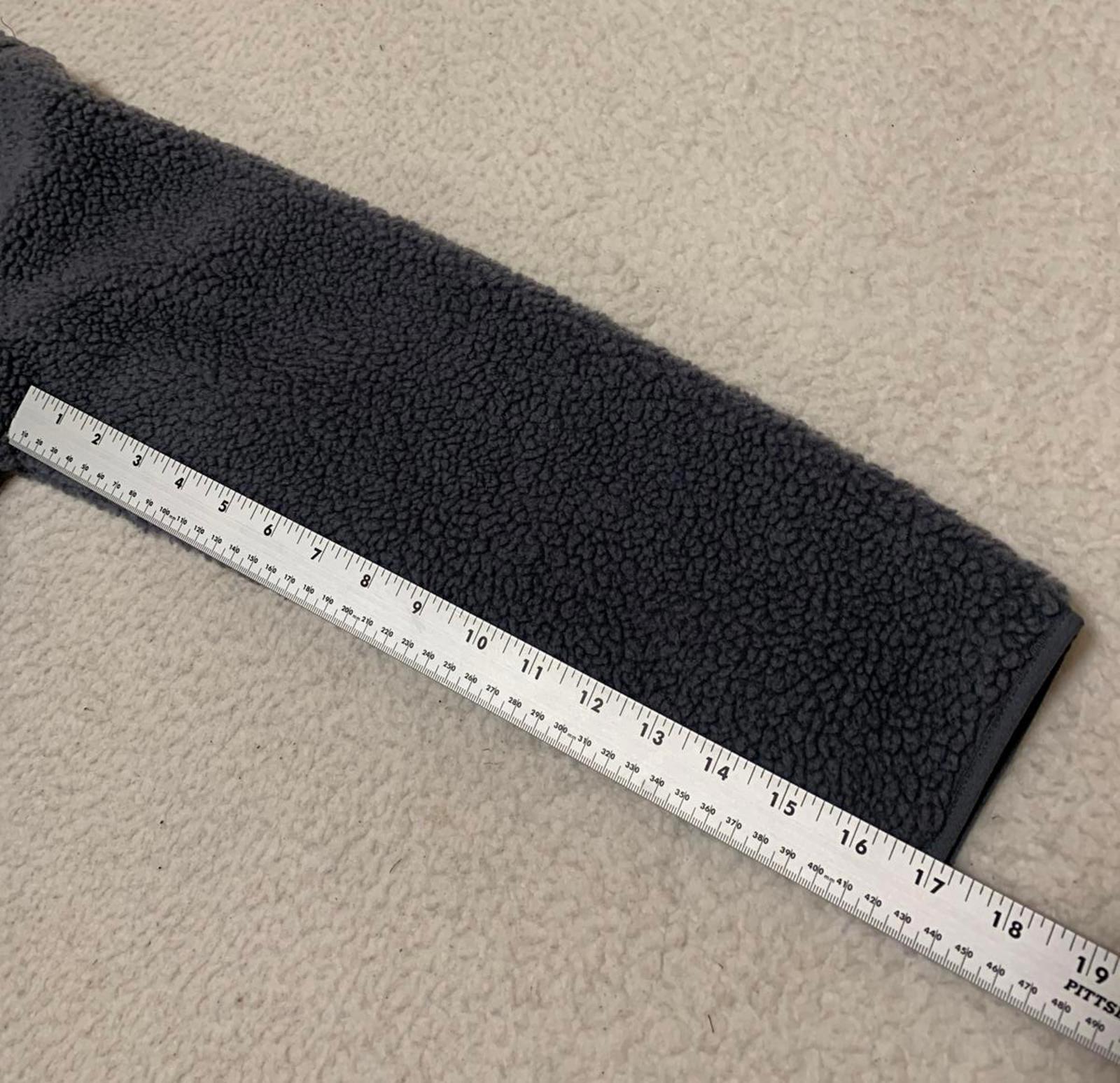 Chaqueta polar gris Old Navy para niña, talla XL TG 14R, con detalles en rosa