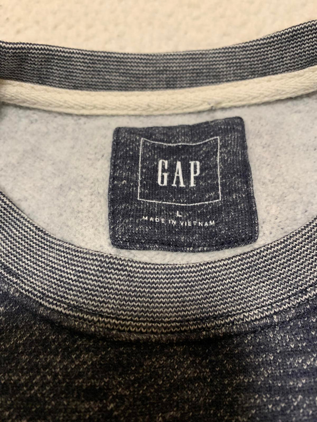 Sudadera de cuello redondo en gris oscuro y claro, talla grande, para hombre de GAP