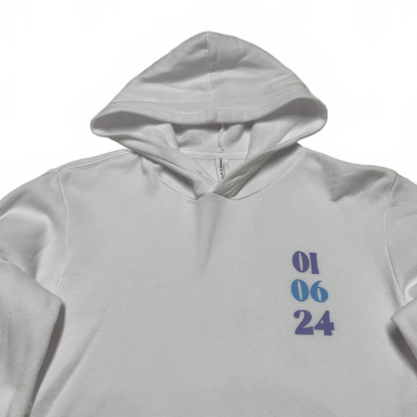 Sudadera con capucha y diseño gráfico en blanco mediano para mujer de la colección Bella + Canvas Fleece