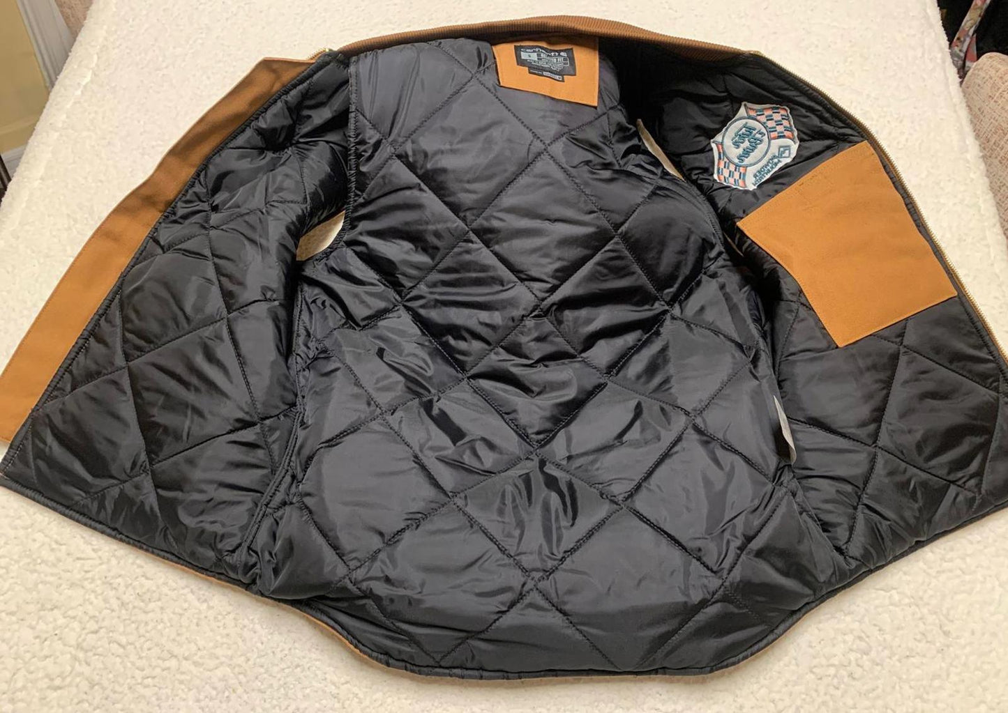 Carhartt Mens Size Small Brown Quilted Work Vest Relaxed Fit OV0001-M