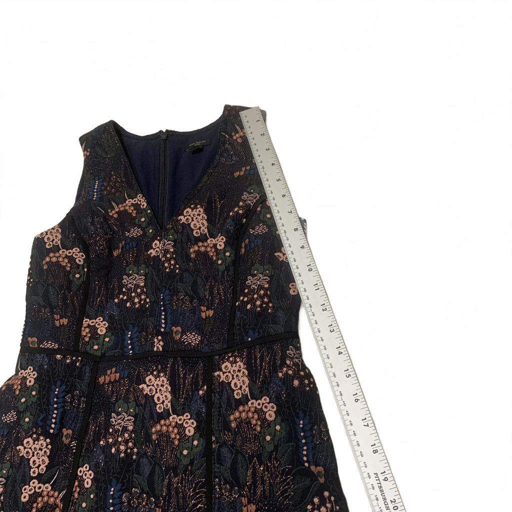 Vestido mini sin mangas con estampado floral negro de Ann Taylor Petite para mujer, talla 0P