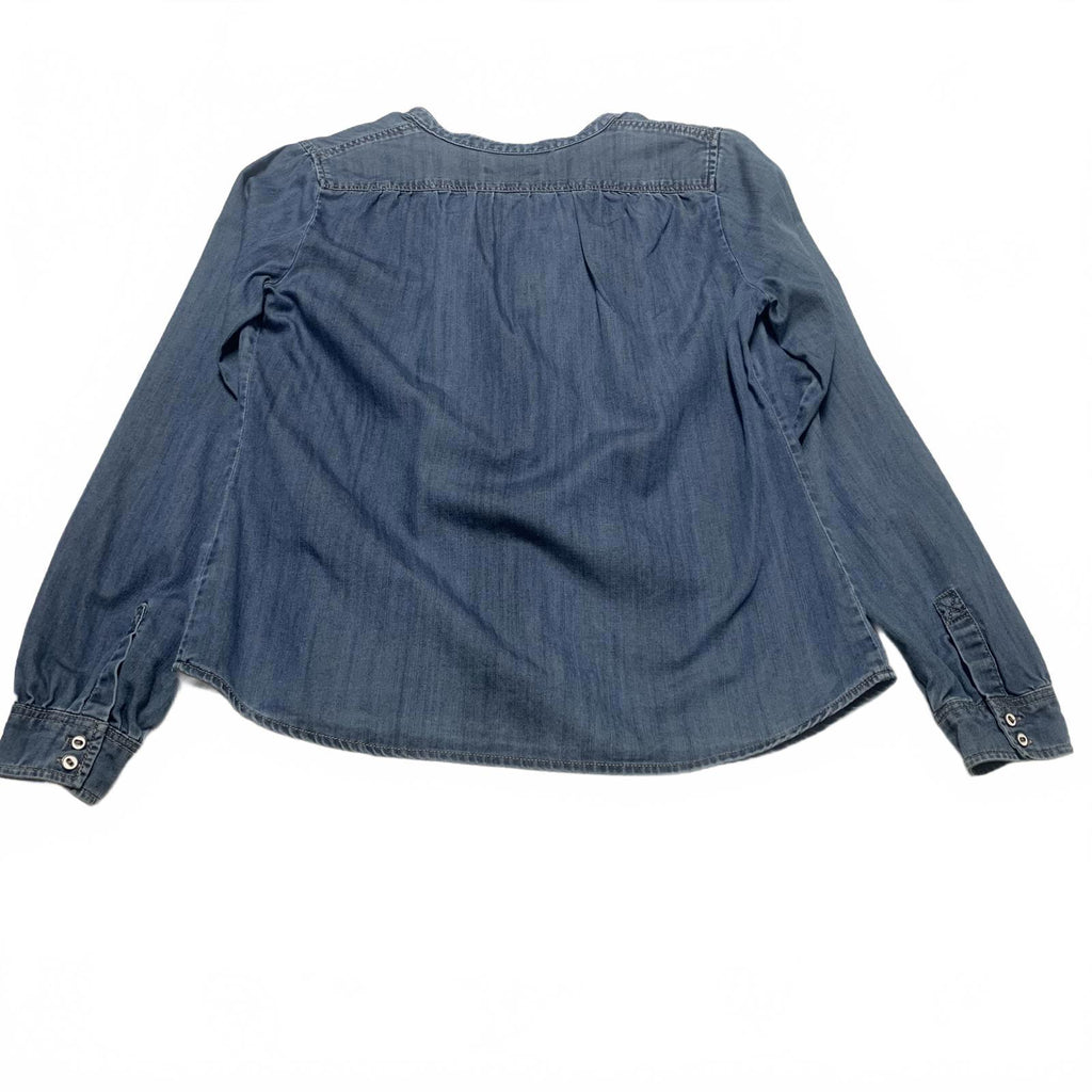 Camisa informal con botones de mezclilla suave azul claro medio para mujer de Kenar