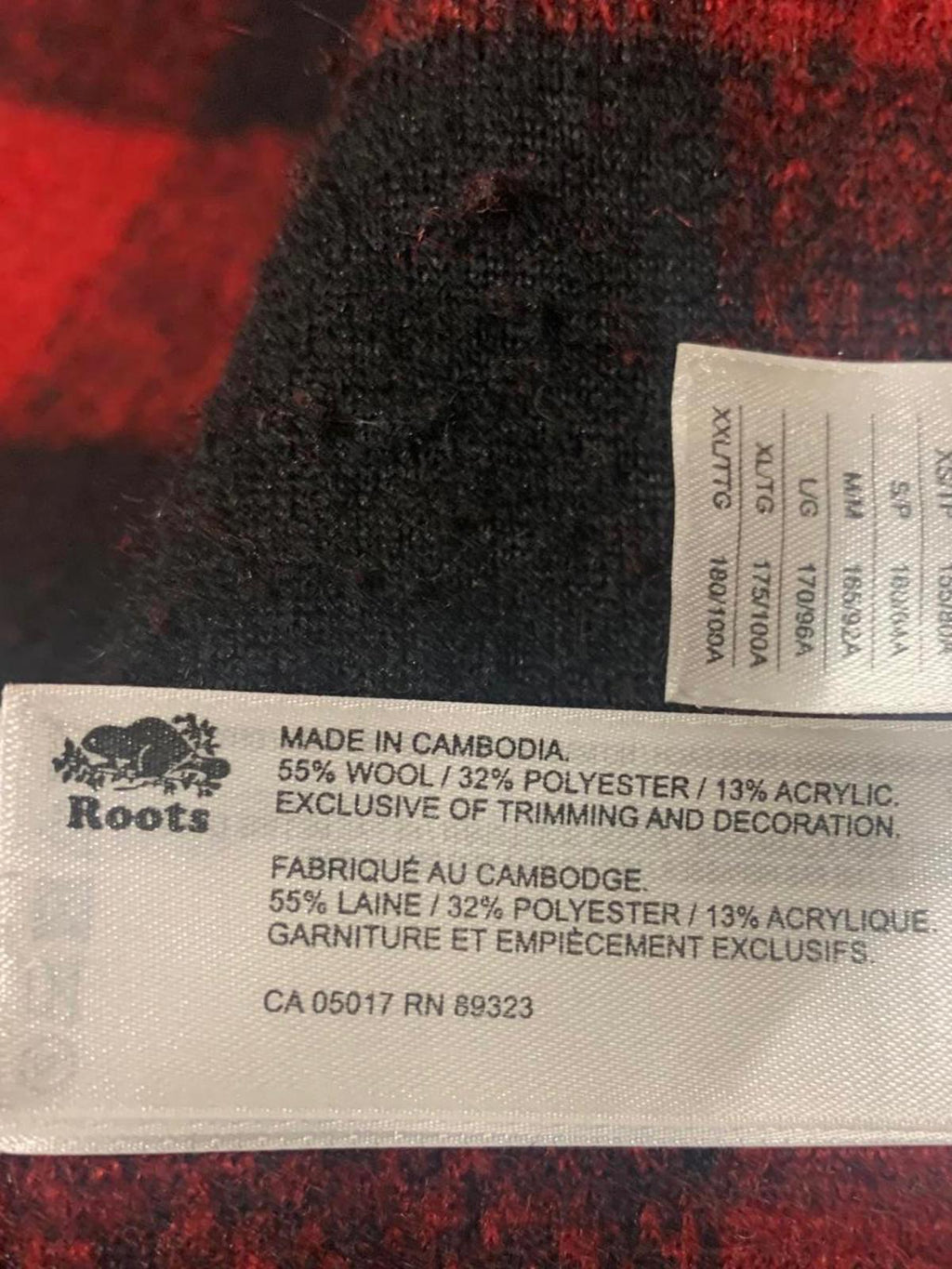 Chaqueta de forro polar con cremallera a cuadros rojos y negros Roots para hombre, talla L, estilo cálido y clásico