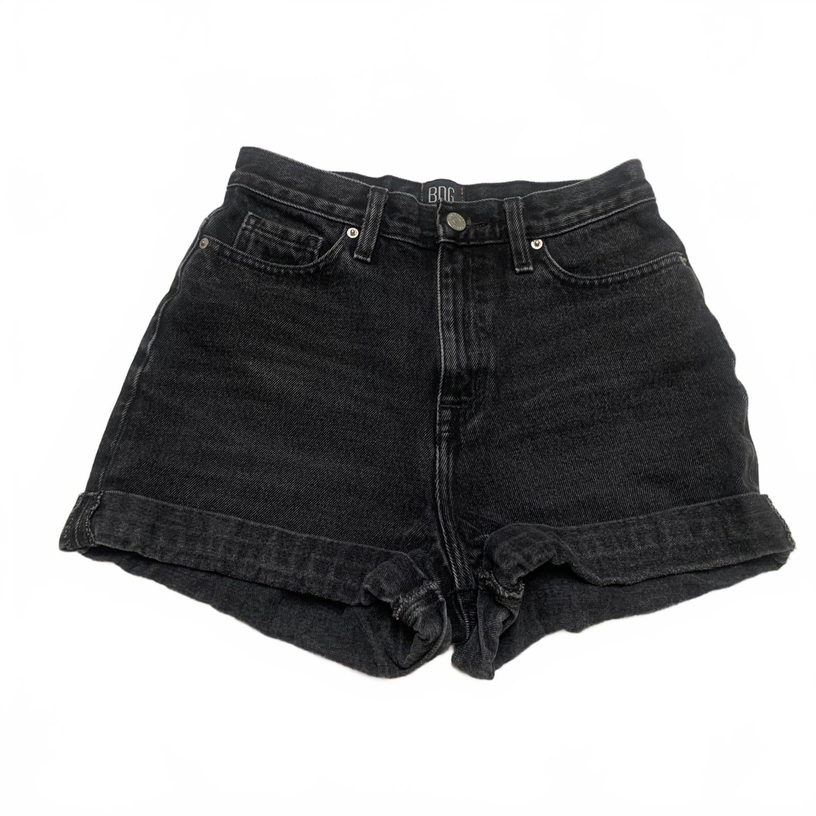 Shorts vaqueros Mom de tiro alto negros BDG para mujer, talla 25