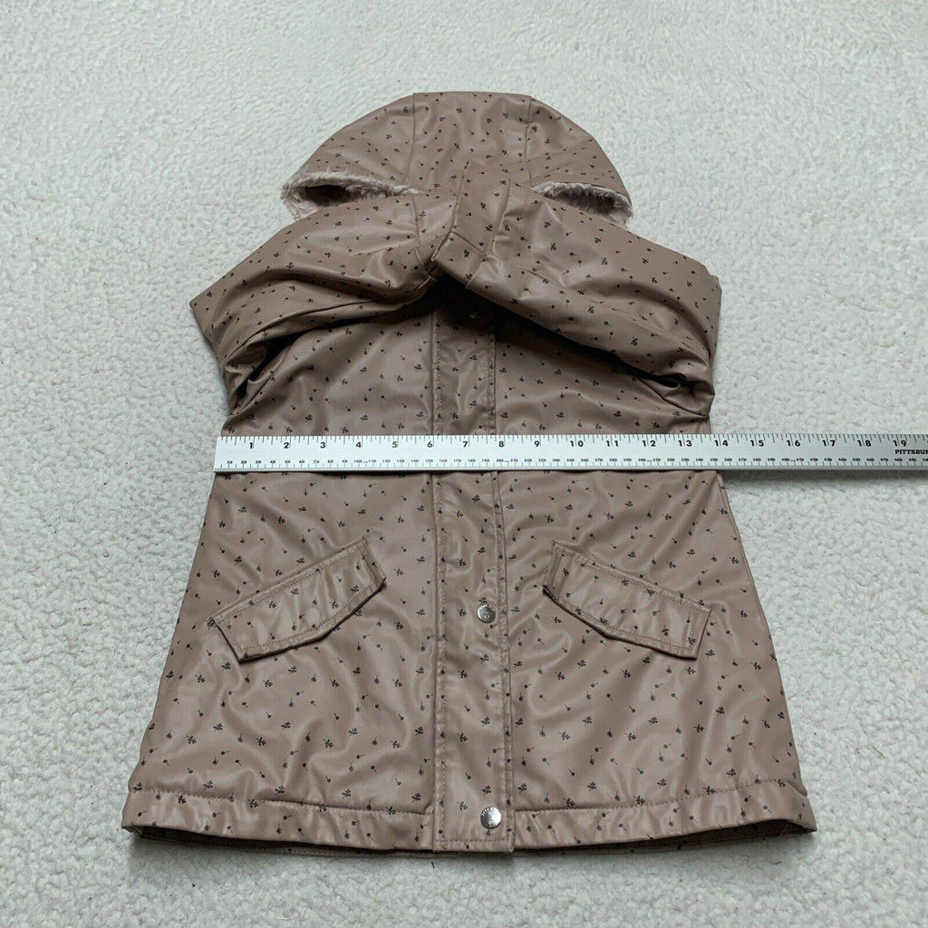 Chaqueta impermeable con capucha y forro polar con estampado floral rosa para niña de Zara, talla 3-4 años