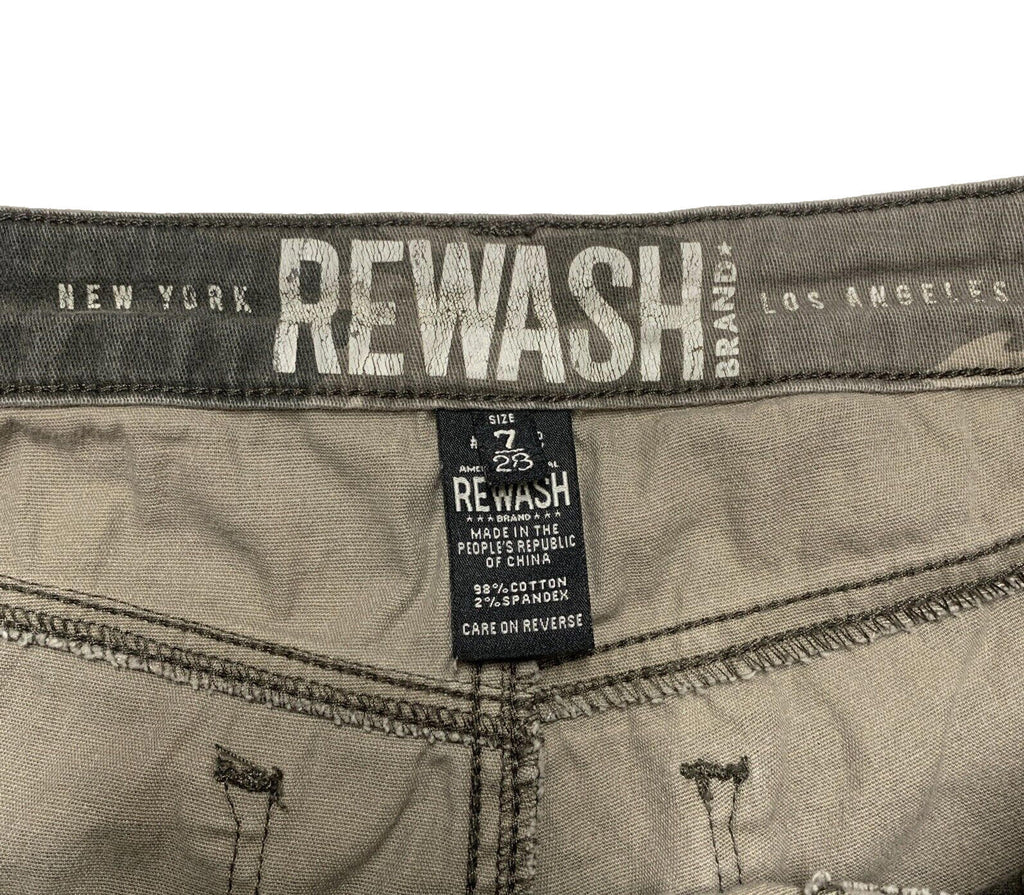 Pantalones rectos con estampado de camuflaje verde oliva para niños de la marca Rewash, talla 7/28