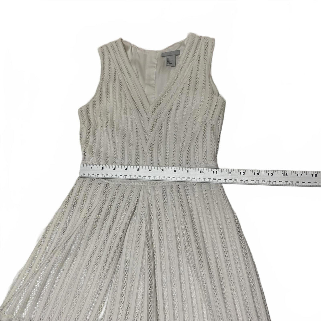 Vestido blanco sin mangas con escote en V y largo hasta la rodilla con estampado texturizado de H&amp;M para mujer, talla 2