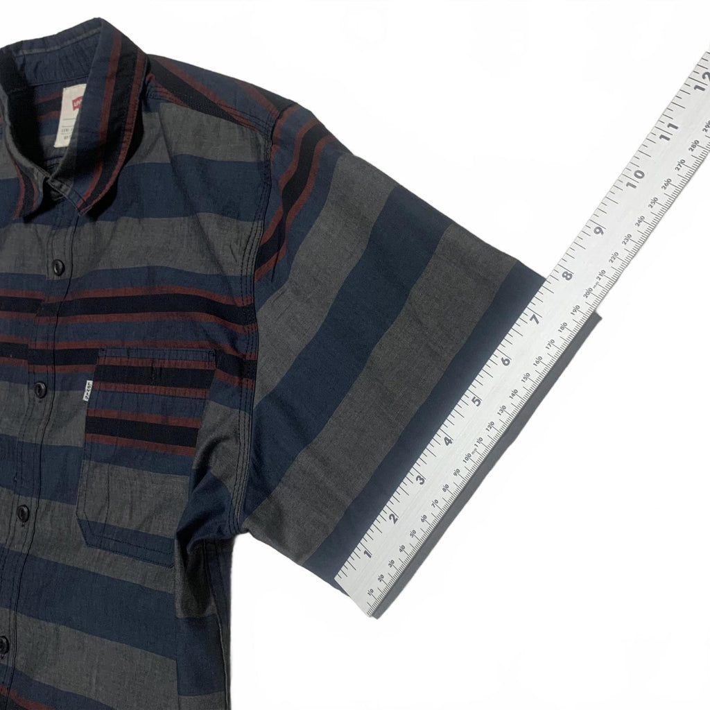 Camisa de manga corta a rayas azul grisáceas de Levi's para hombre, talla grande