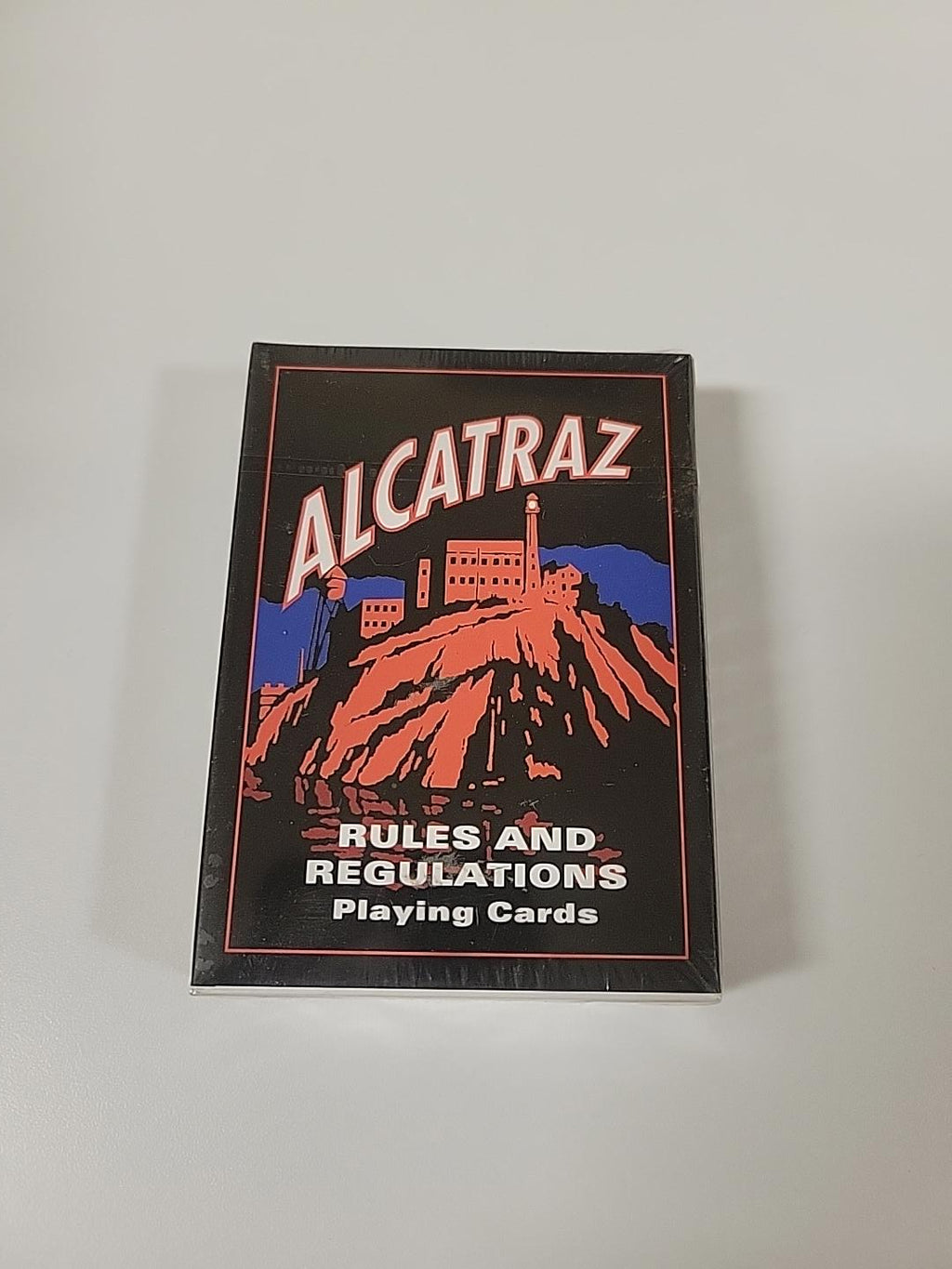 Reglas y regulaciones del juego de cartas Alcatraz