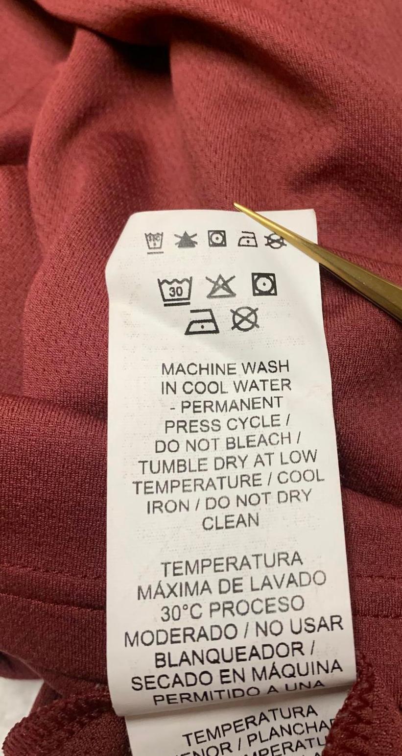 Camiseta de fútbol PUMA NYC Footy para hombre, talla S, color burdeos