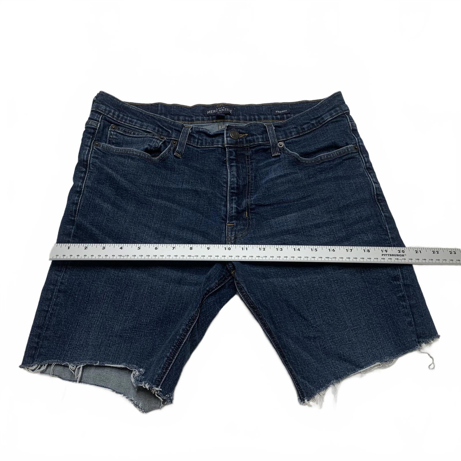 Pantalones cortos de mezclilla azul oscuro J Crew Mercantile para hombre, talla 34 x 32 L