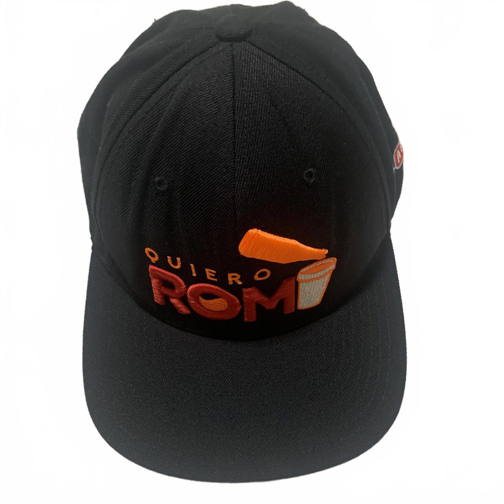 Gorra de béisbol clásica negra con cierre a presión y bordado naranja "Quiero Romi"