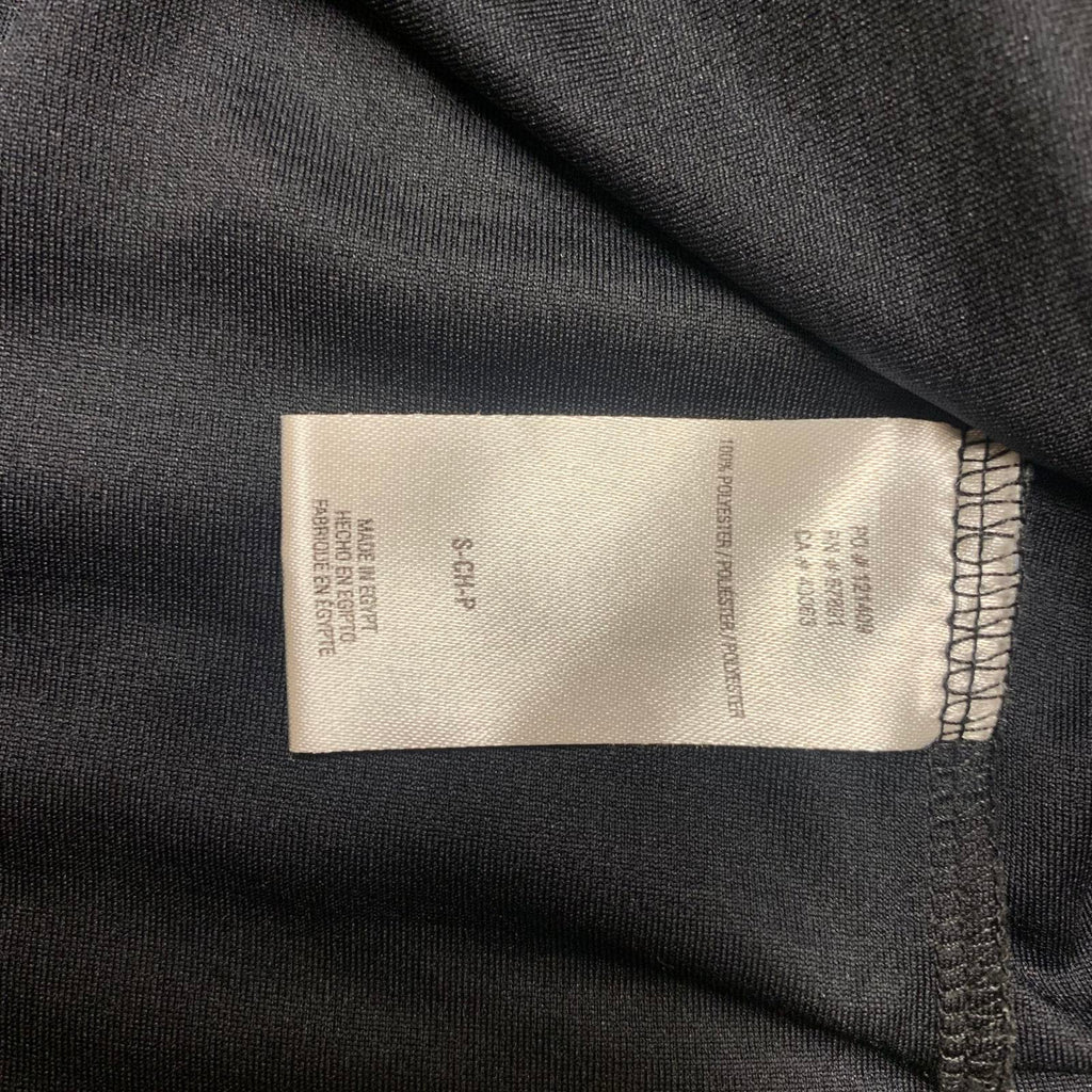 Camiseta de fútbol unisex Umbro NYC Footy negra, talla pequeña para jóvenes