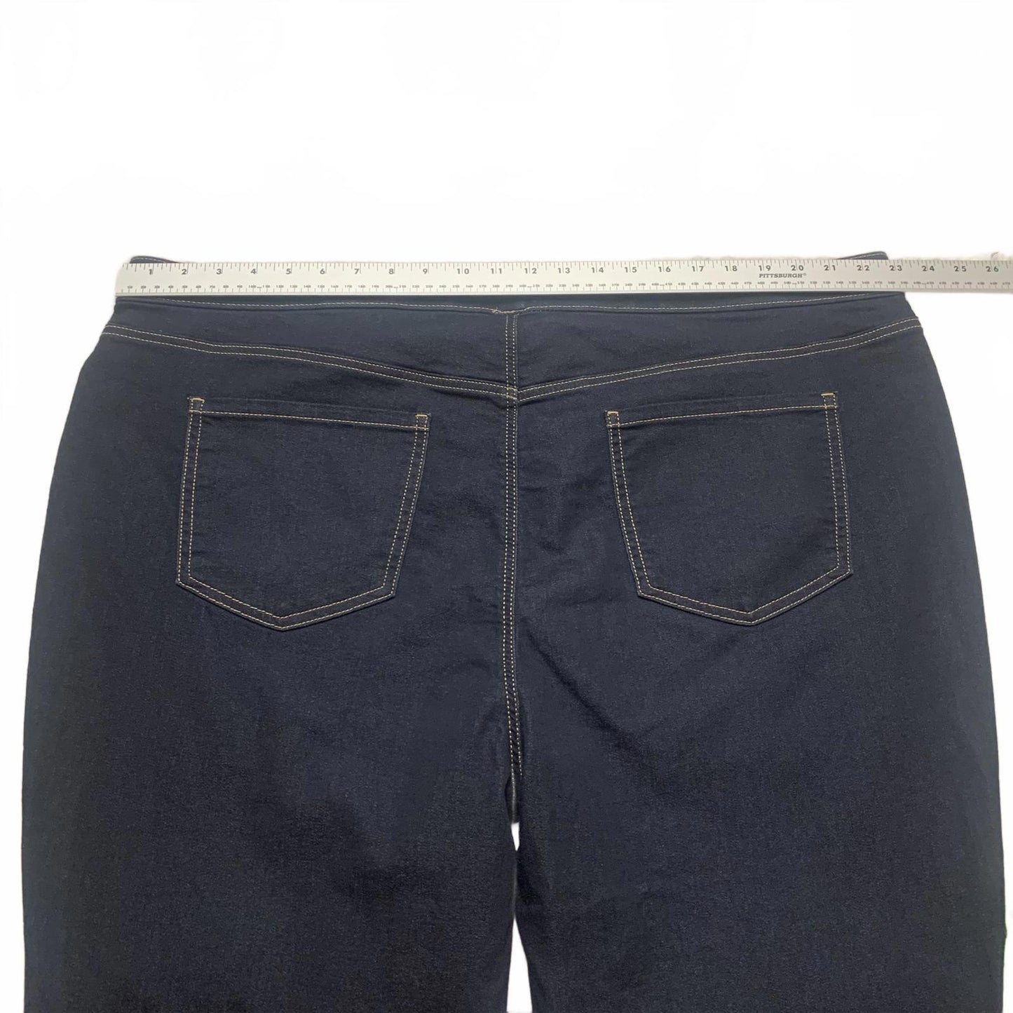 Simply Vera Vera Wang Women's Sz 3X Blue Jeans 46 x 27 Legging