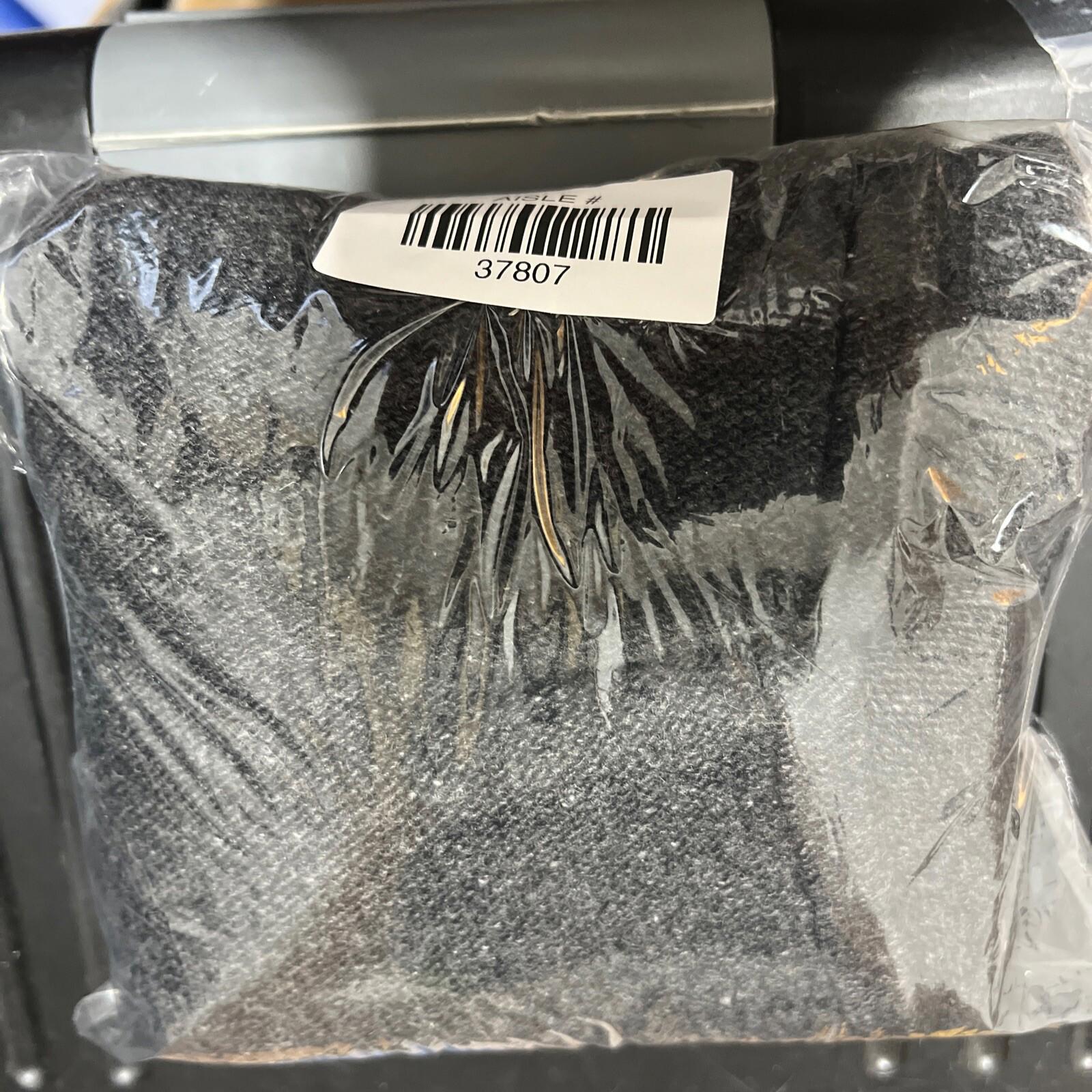 Bufanda de tubo infinita de lana de cachemira con pedrería, color gris, talla única, para mujer de Neiman Marcus