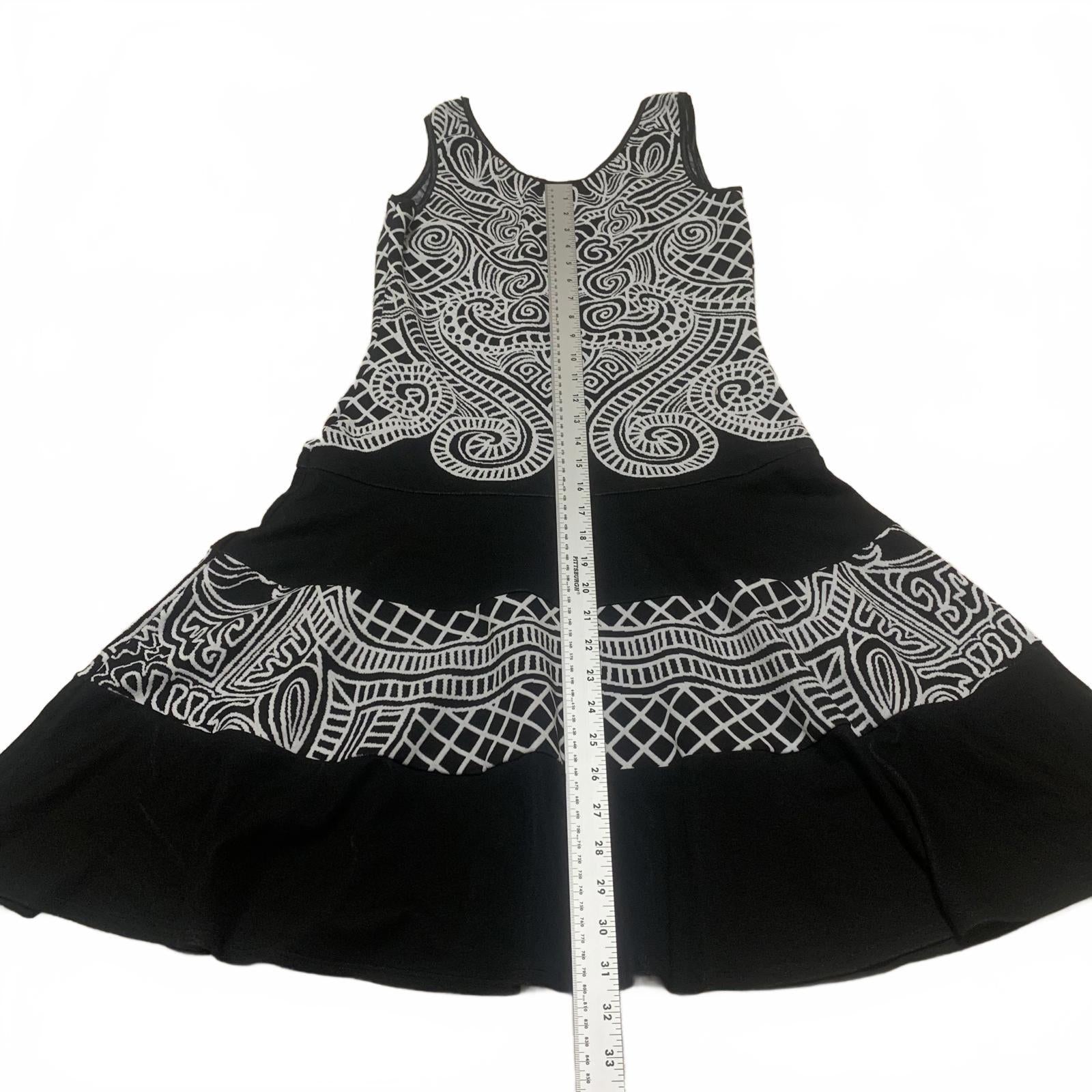 Vestido sin mangas estampado en blanco y negro de Frank Lyman para mujer, talla 8