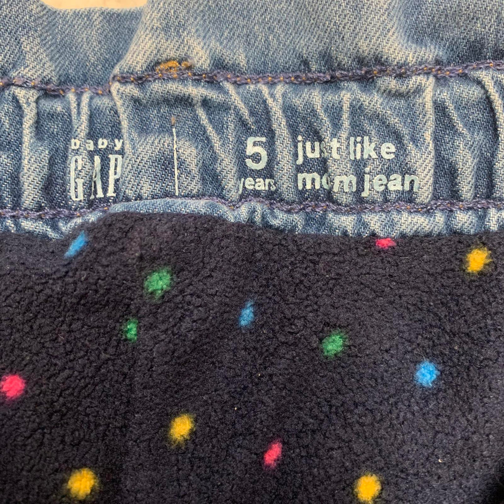 Vaqueros Gap Kids 'Just Like Mom' talla 5 para niñas, ancho 18 x largo 17 cm (talla real)