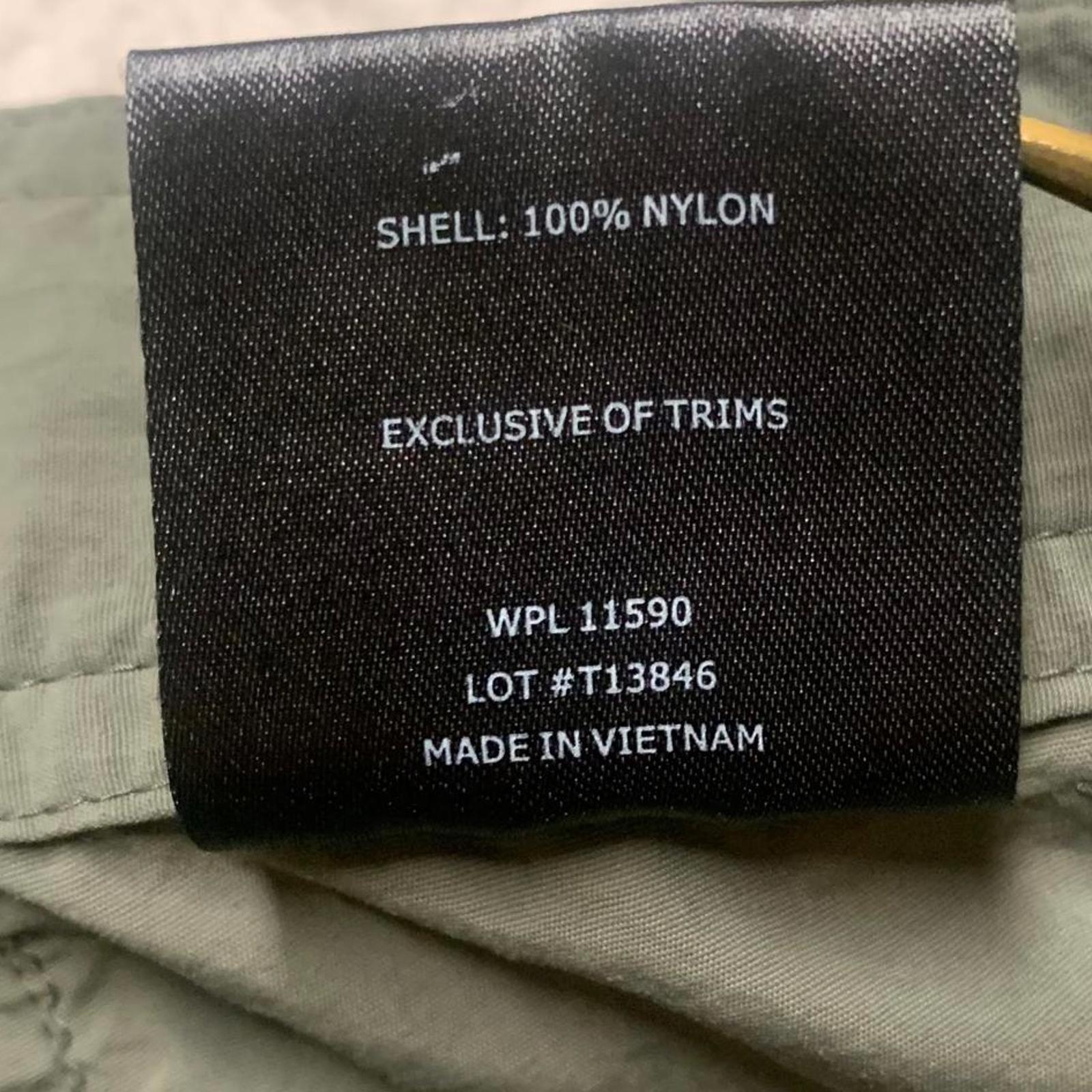 32 Degrees Cool Weatherproof Men's Shorts  Sz 36  Comfortable Nylon W37