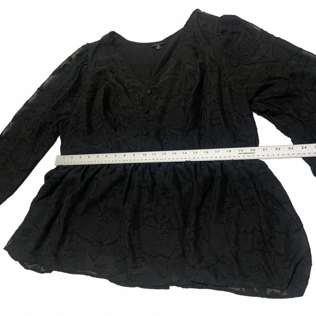 Blusa peplum de manga larga negra Torrid para mujer, talla 3, con estampado floral texturizado