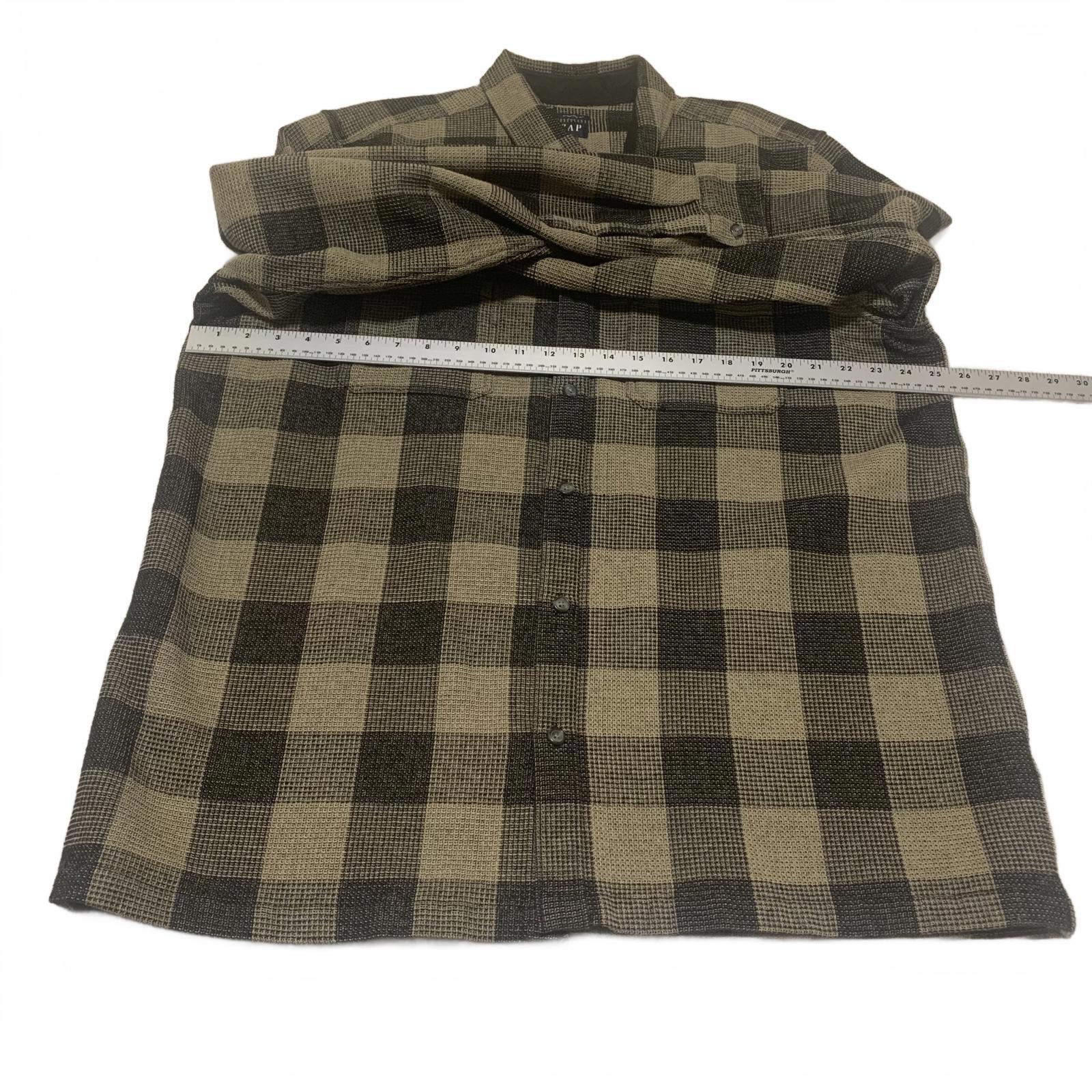 Camisa de botones de corte estándar de GAP para hombre, talla XL, color oliva y negro, con cuadros estilo búfalo