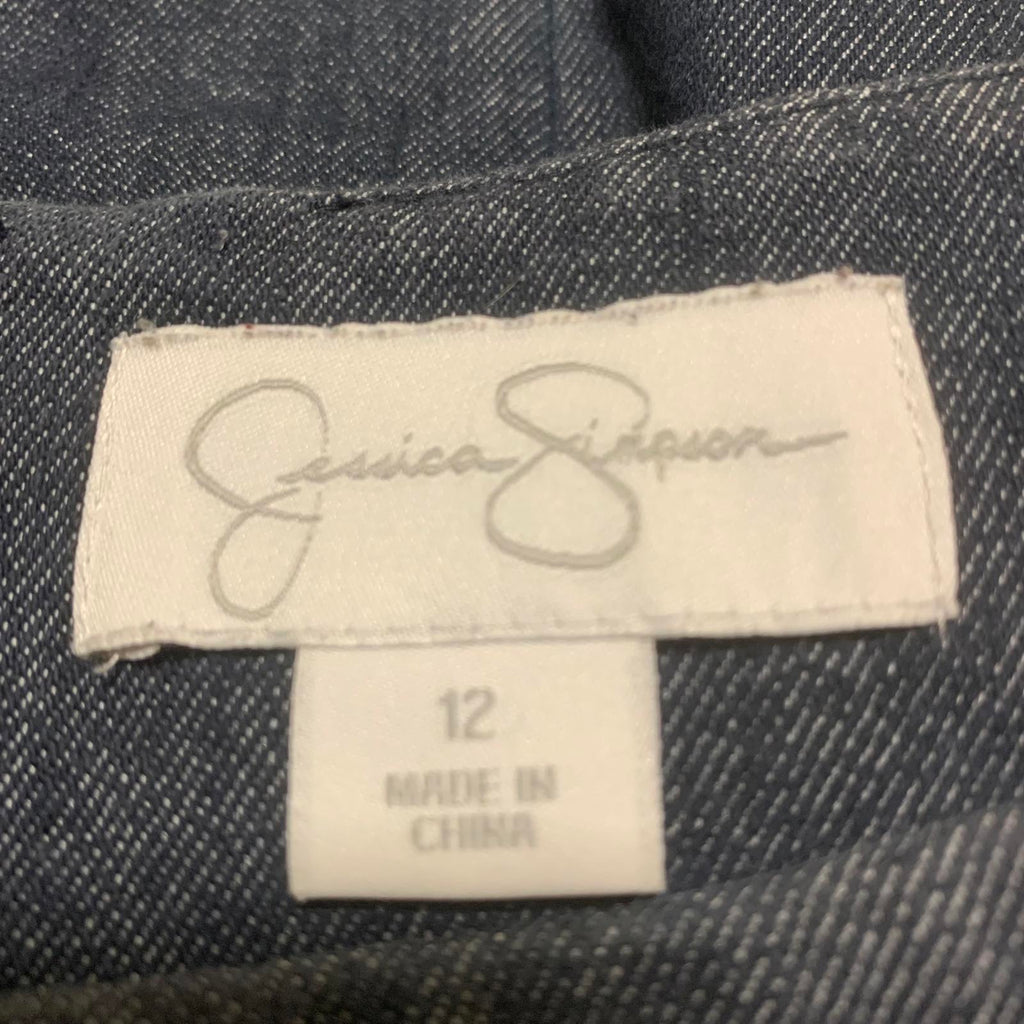 Jessica Simpson Women’s Size 12 Sleeveless blue Denim Dress Front Pockets