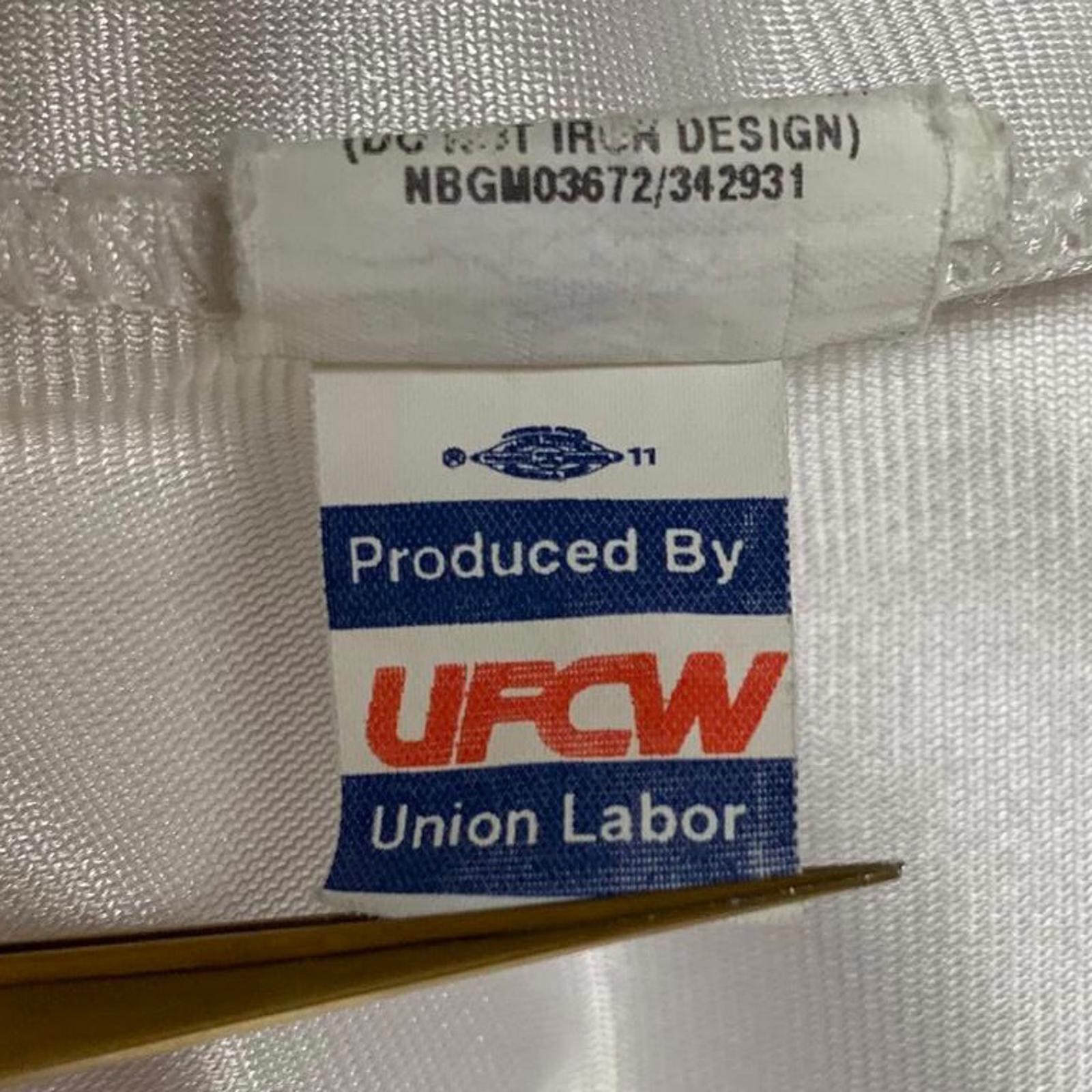 VTG Nike Raiders Basketball Jersey #15 Sz M White