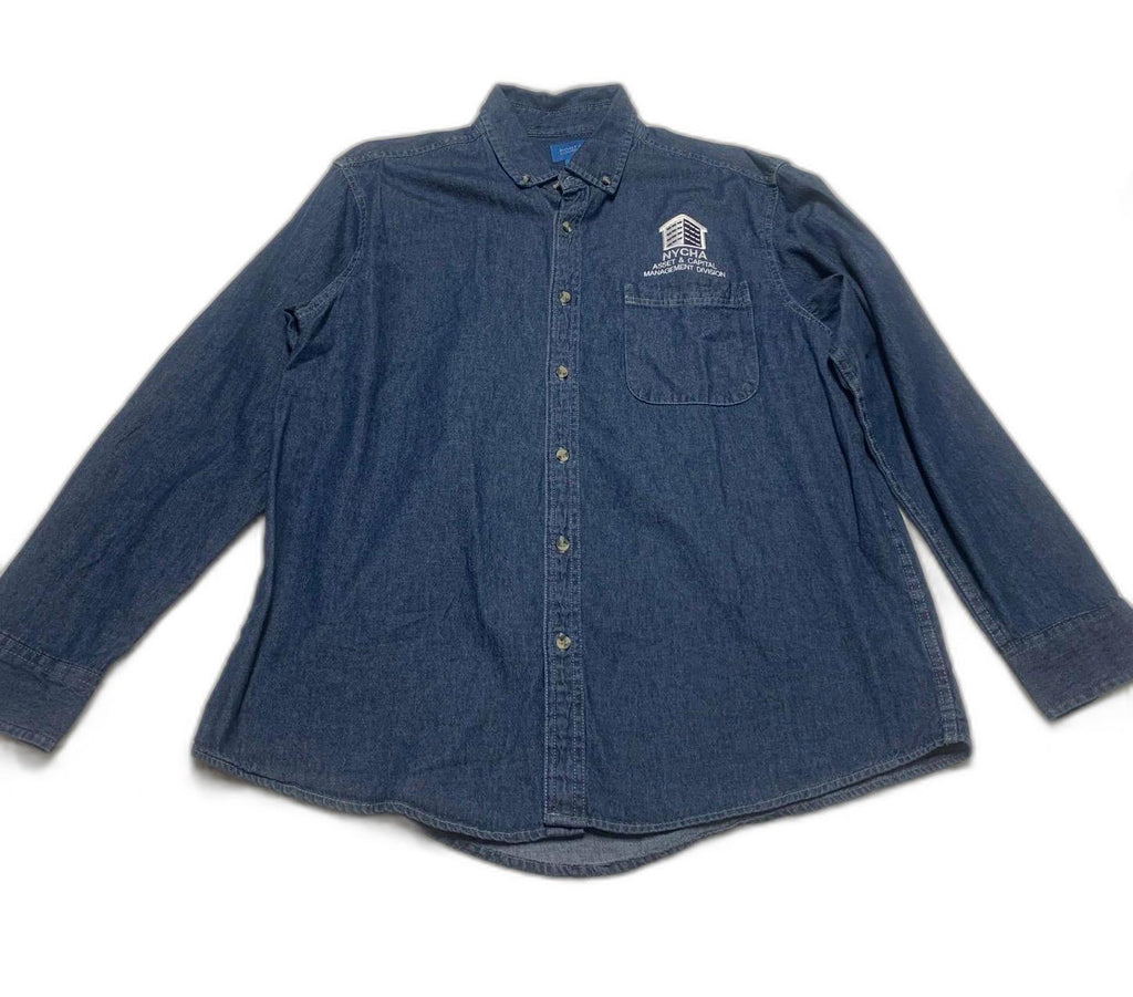 Camisa abotonada NYCHA azul de mezclilla talla grande para hombre de Port &amp; Company