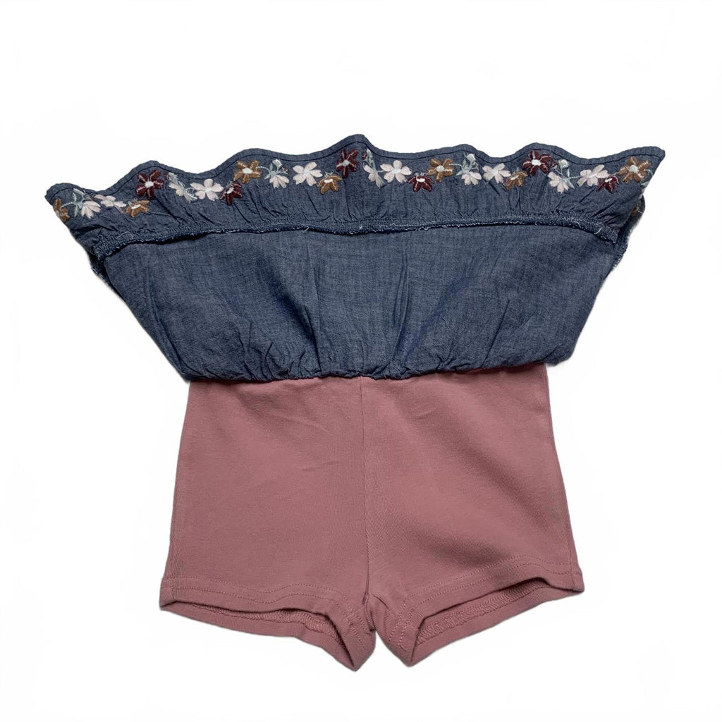 Falda vaquera azul con bordado floral y pantalones cortos rosas para niñas Gymboree talla 3T